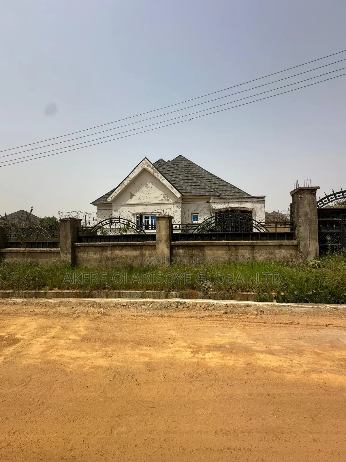 3bdrm Bungalow in In An Estate for sale