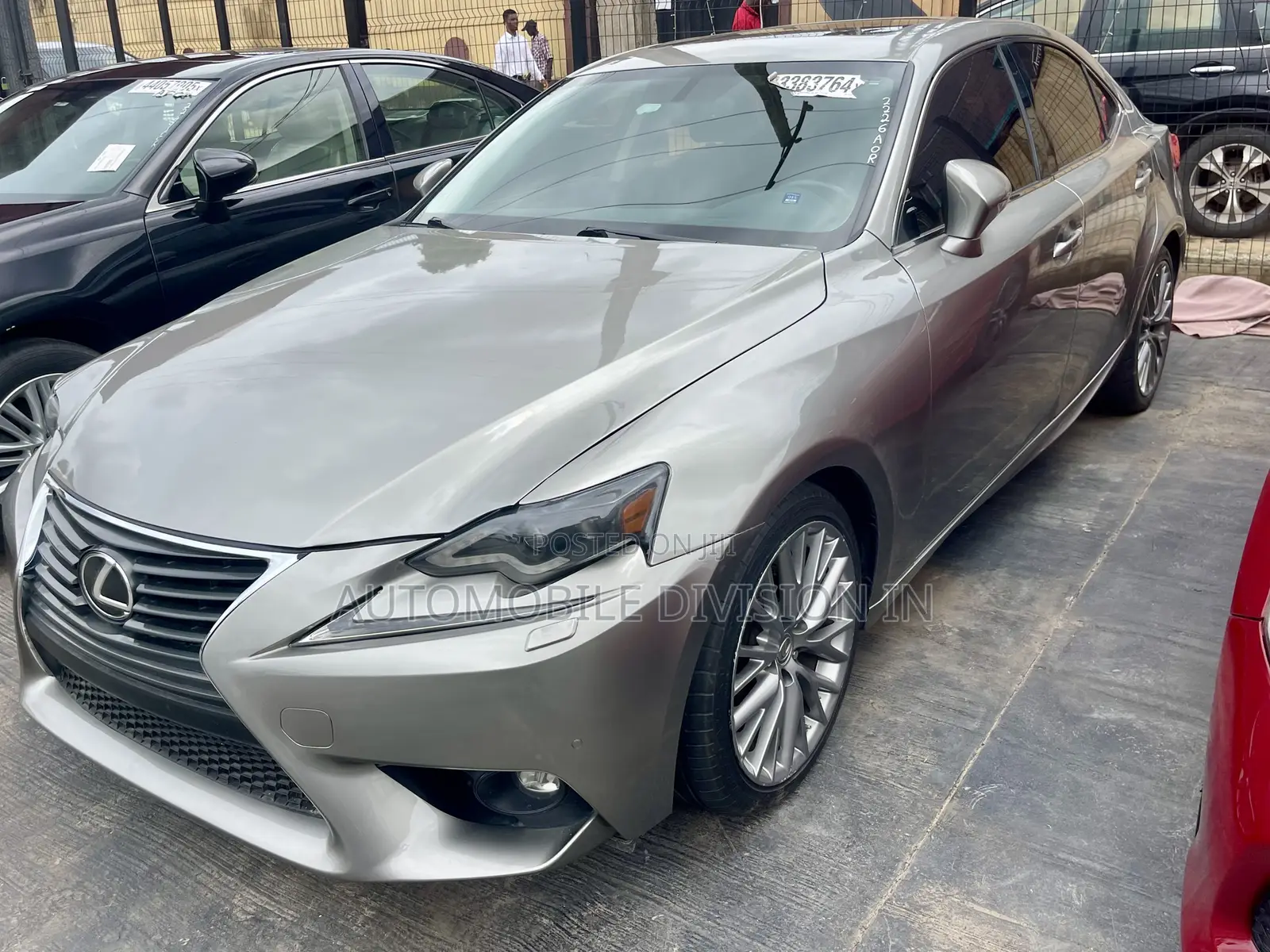 Lexus IS 250 4WD 2015 Gold