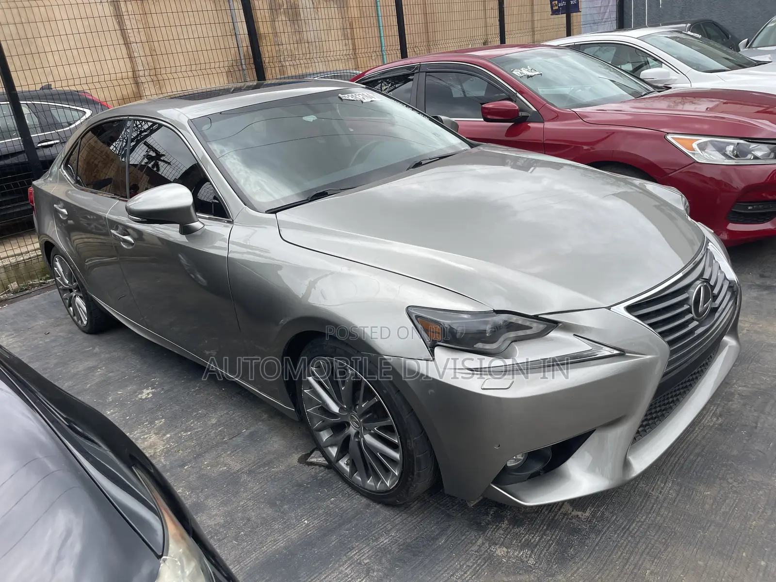Lexus IS 250 4WD 2015 Gold