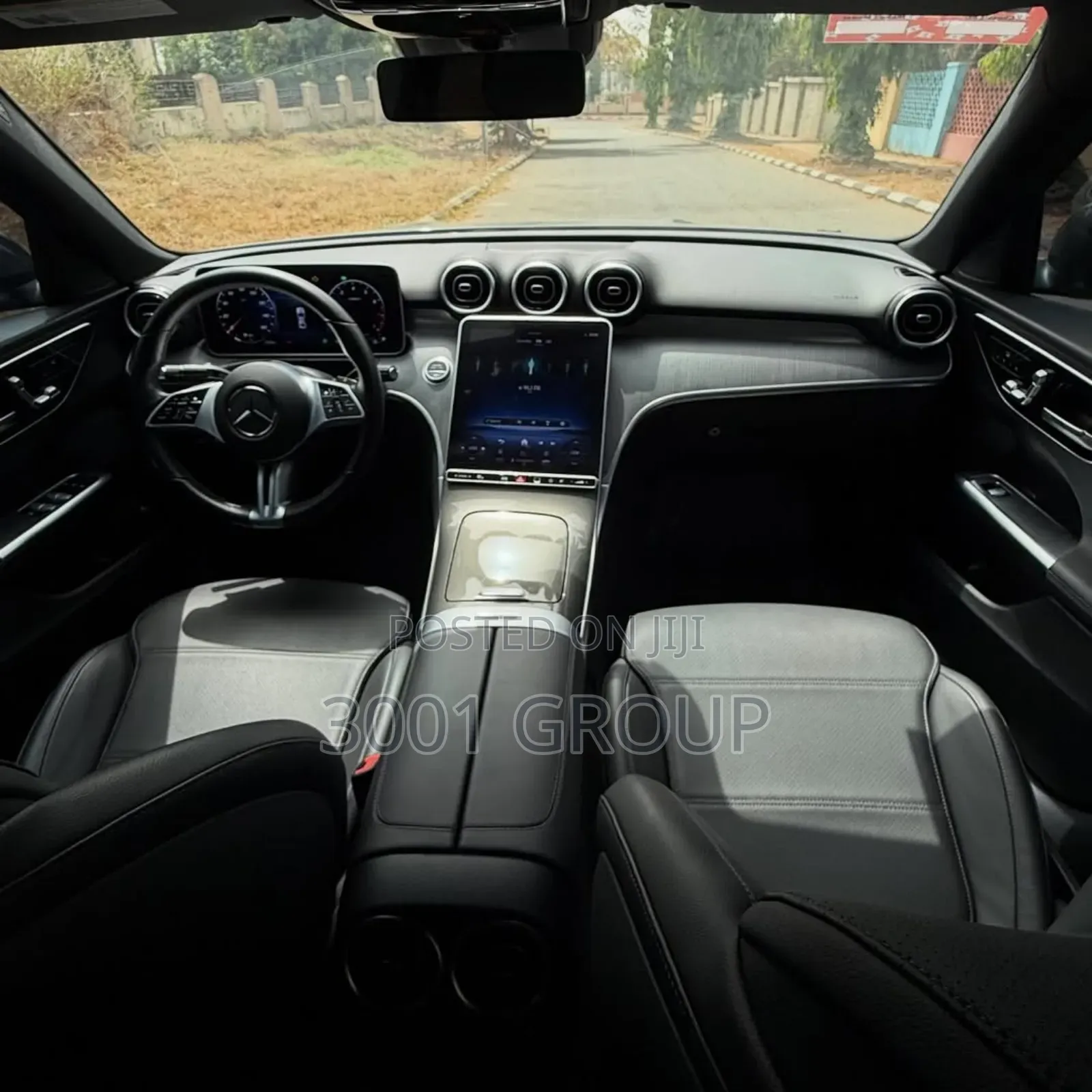 Mercedes-Benz C300 2023 Gray