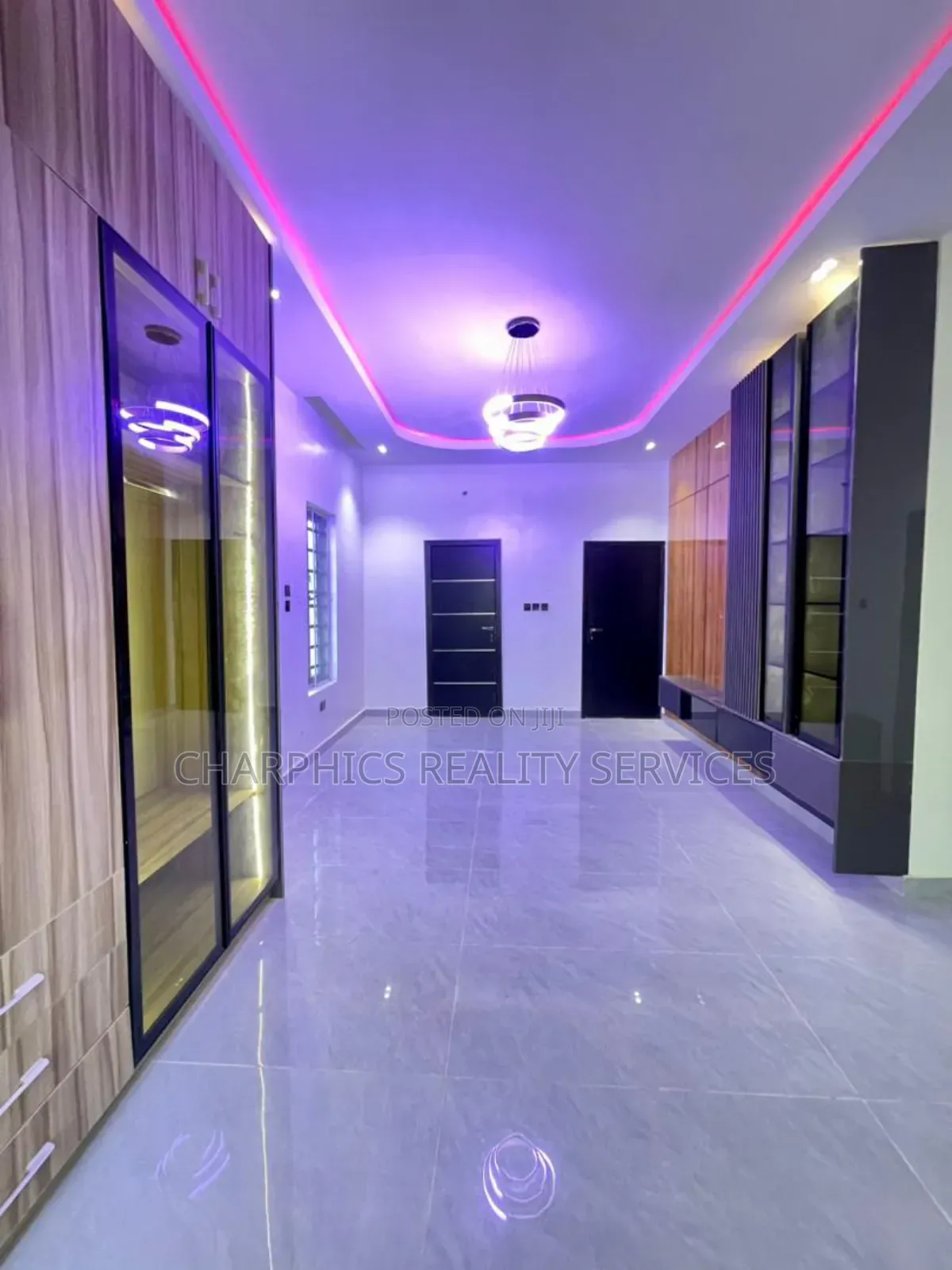 5bdrm Duplex in Osapa london for sale