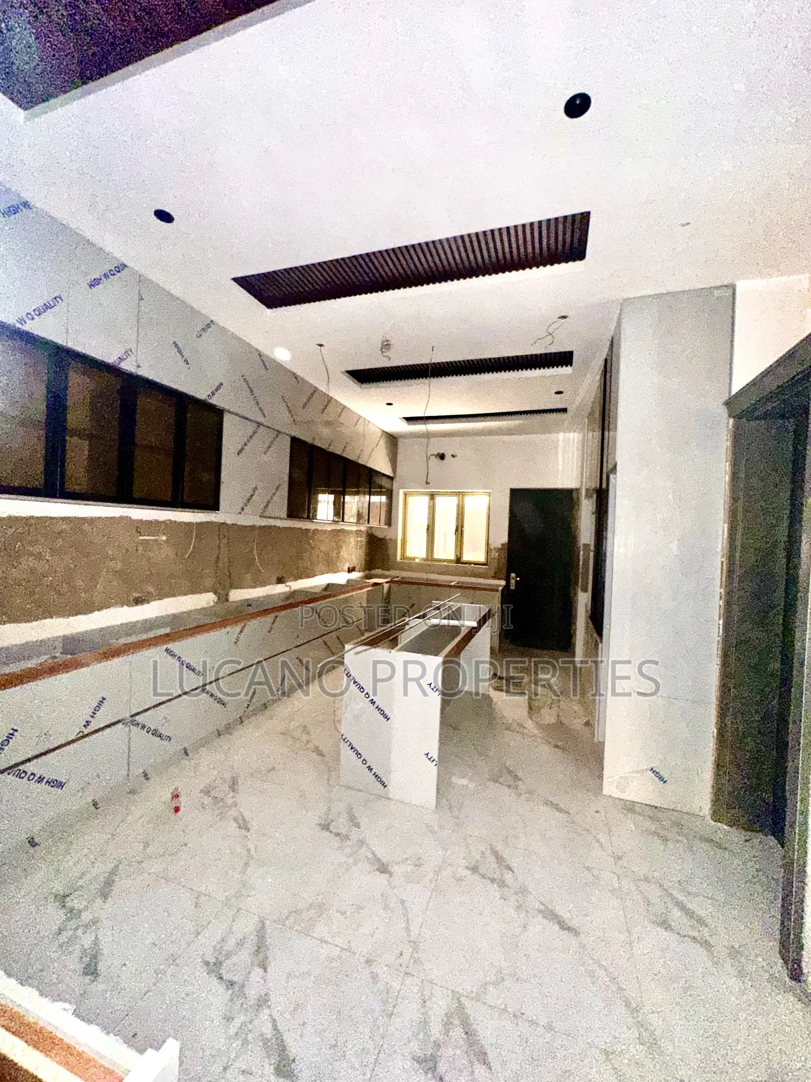 5bdrm Duplex in Utako District for sale