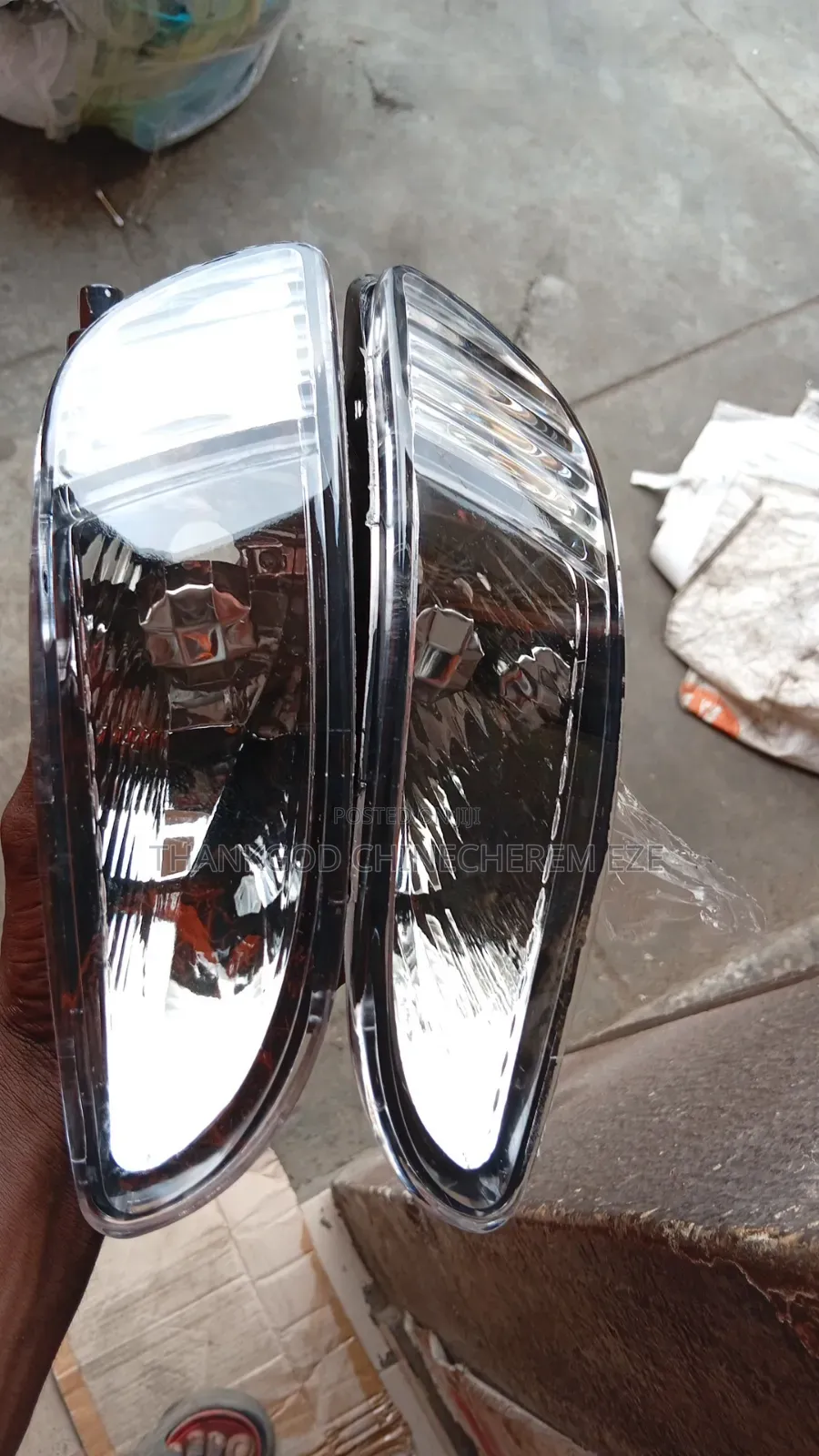 Foglamp Rx 330 Rav4 04 and Pontiac Vibe 05 Anyone You Want 