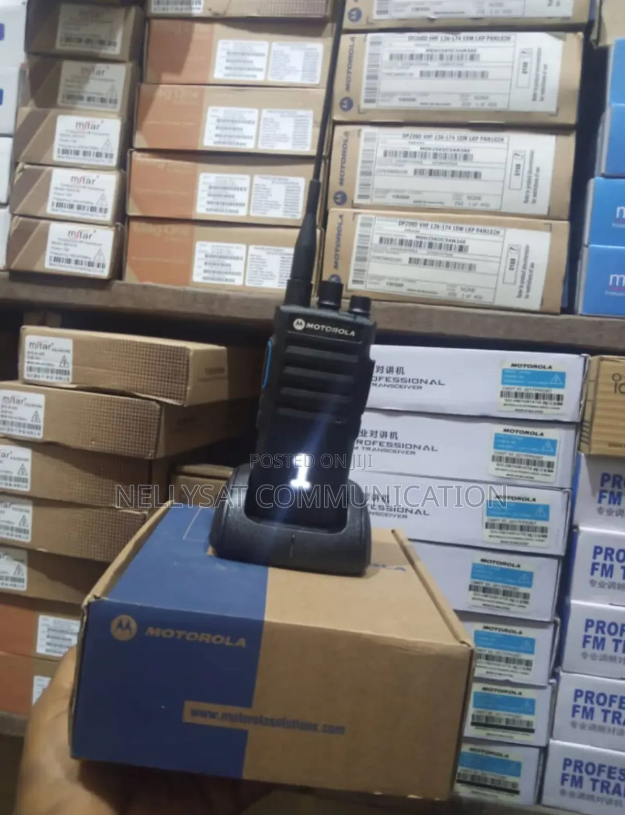 Motorola Wave Tlk100 Two-Way Radio.