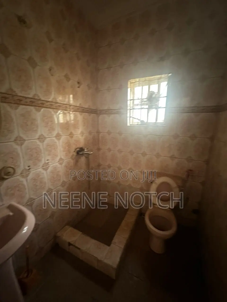 2bdrm Bungalow in Valley Estate, Galadimawa for rent