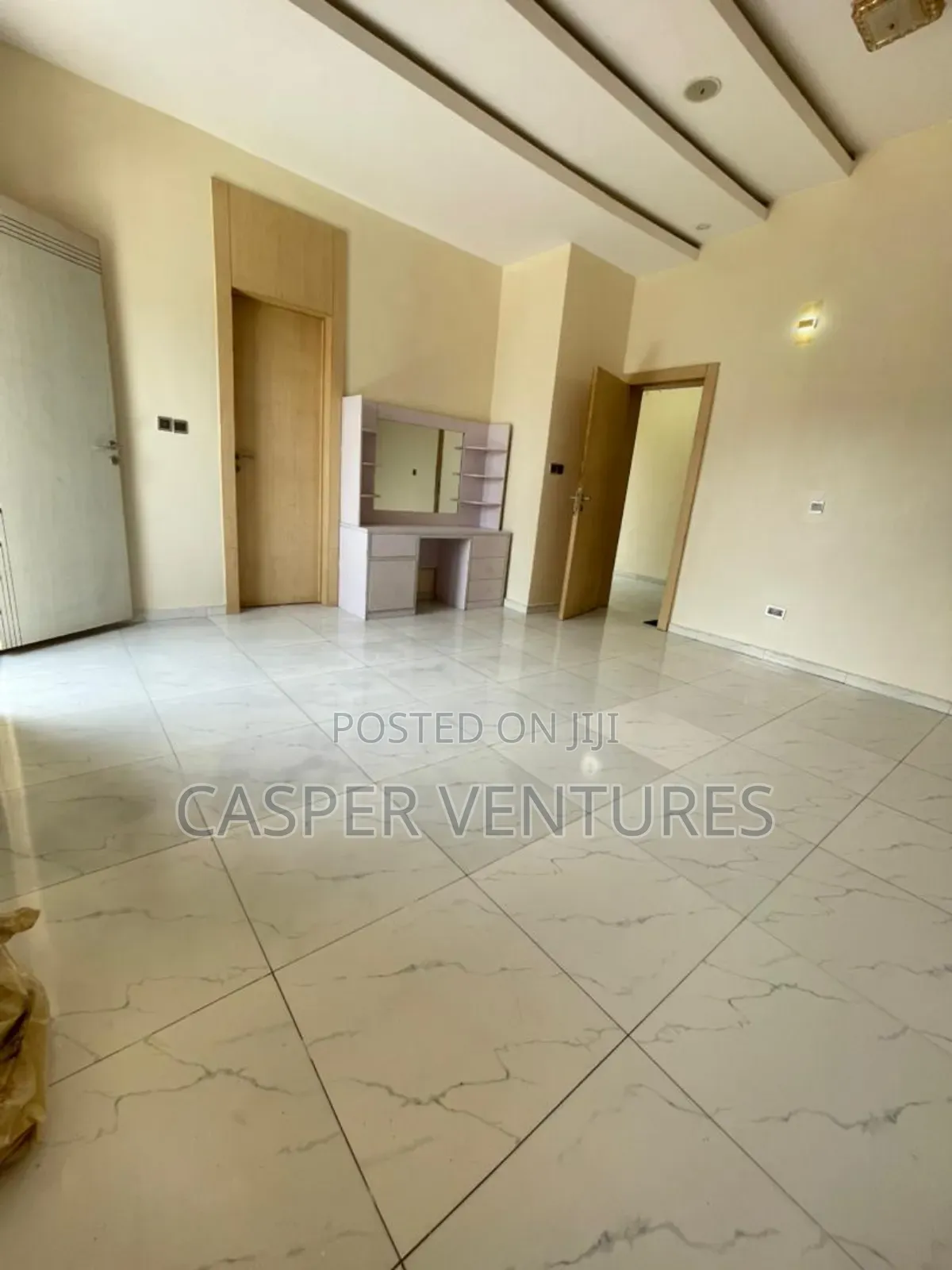 1bdrm Shared Apartment in Ikota Villa for rent