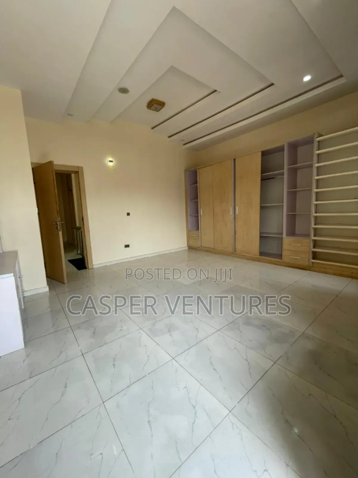 1bdrm Shared Apartment in Ikota Villa for rent
