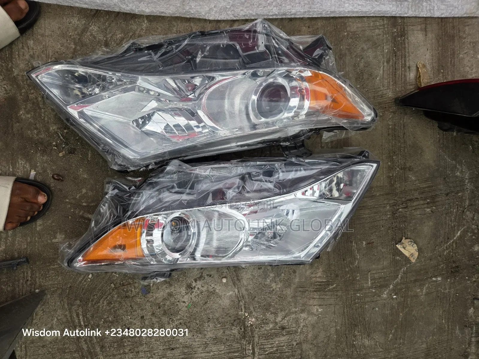 Headlights For Toyota Venza 2009-2015 Brand New Available