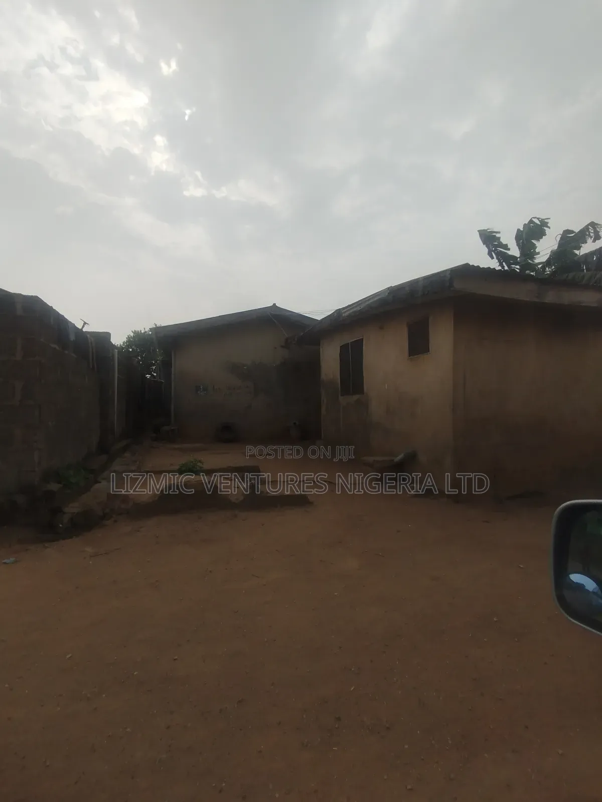 2bdrm Bungalow in Agric Estate, Igando / Ikotun/Igando for sale