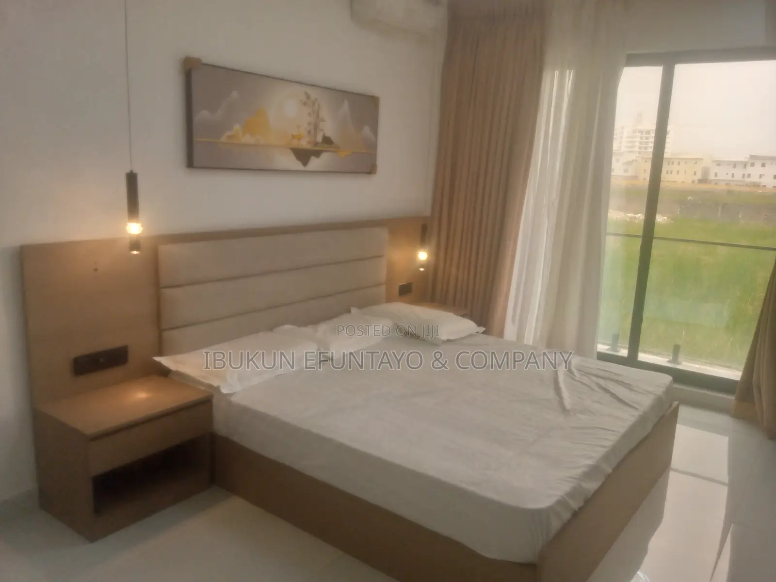 Furnished 1bdrm Apartment in Lekki Phase 1 for sale