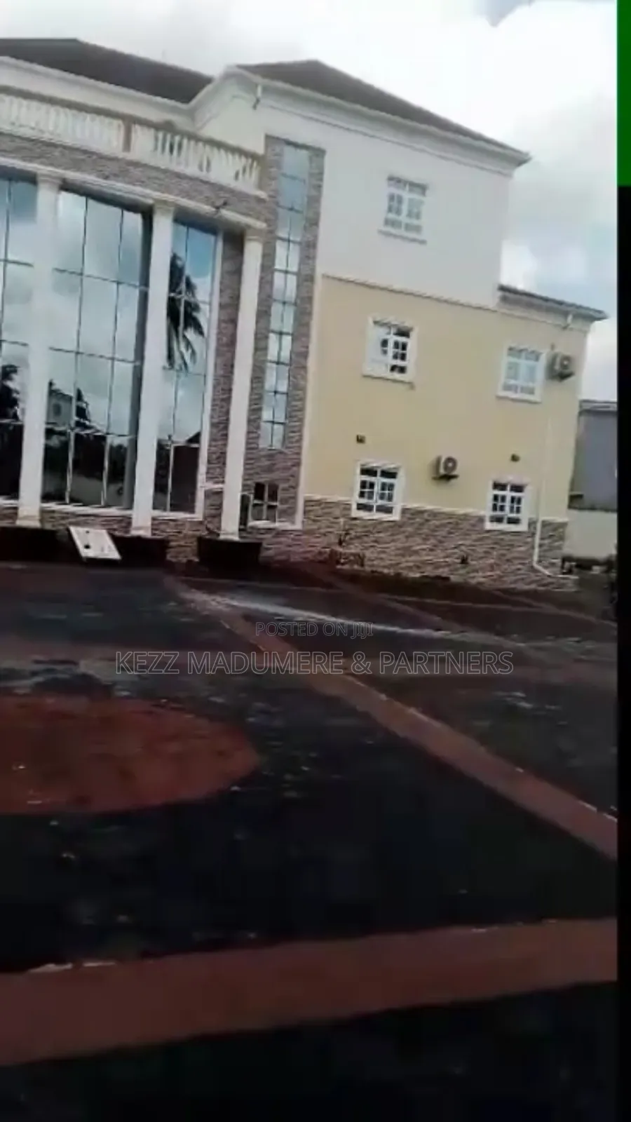 10bdrm Duplex in Umuahia , Abia State for sale