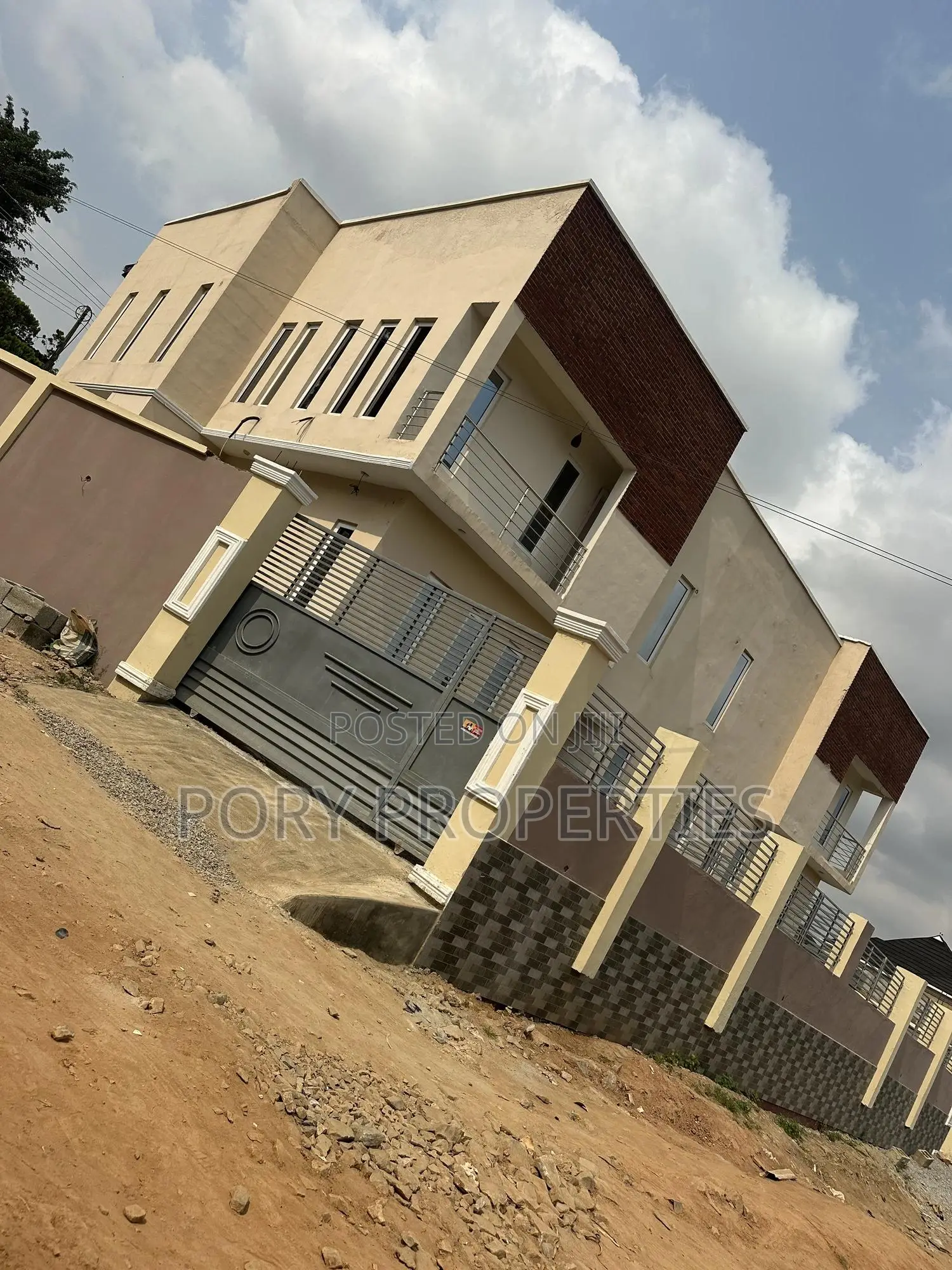 Furnished 4bdrm Duplex in S & T, Jericho for sale