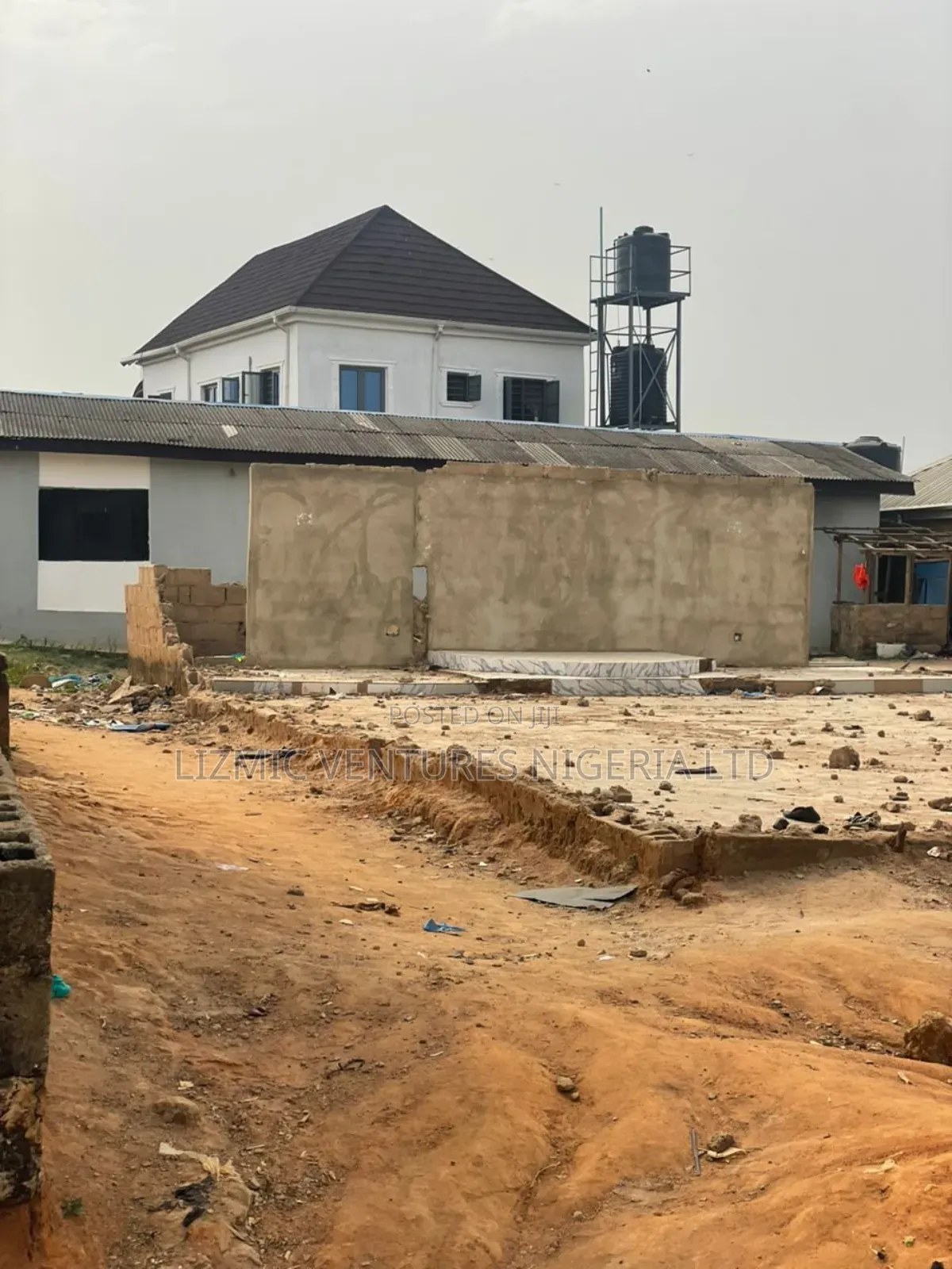 3bdrm Bungalow in Agric Estate, Igando / Ikotun/Igando for sale