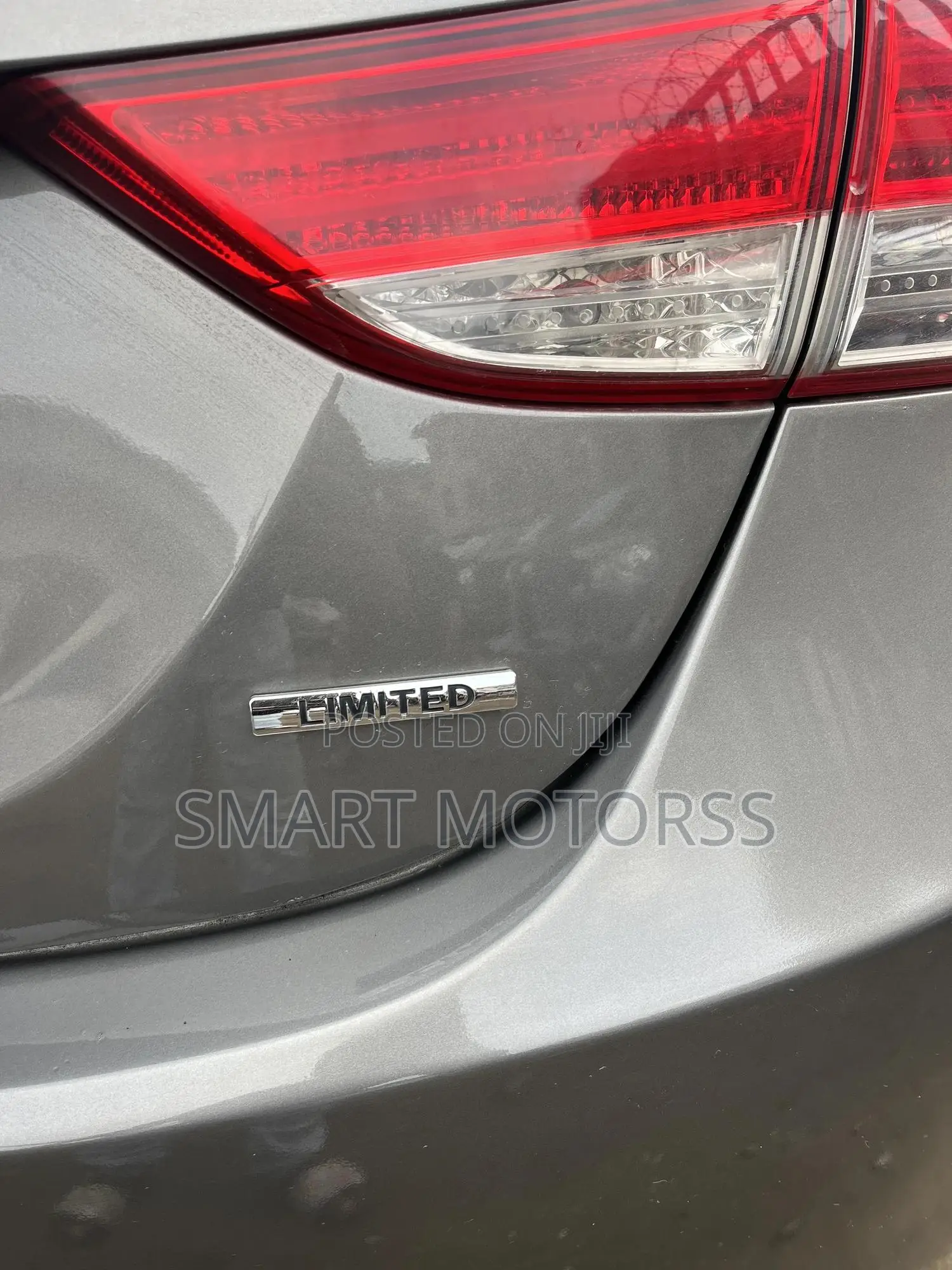 Hyundai Elantra Limited 2011 Gray