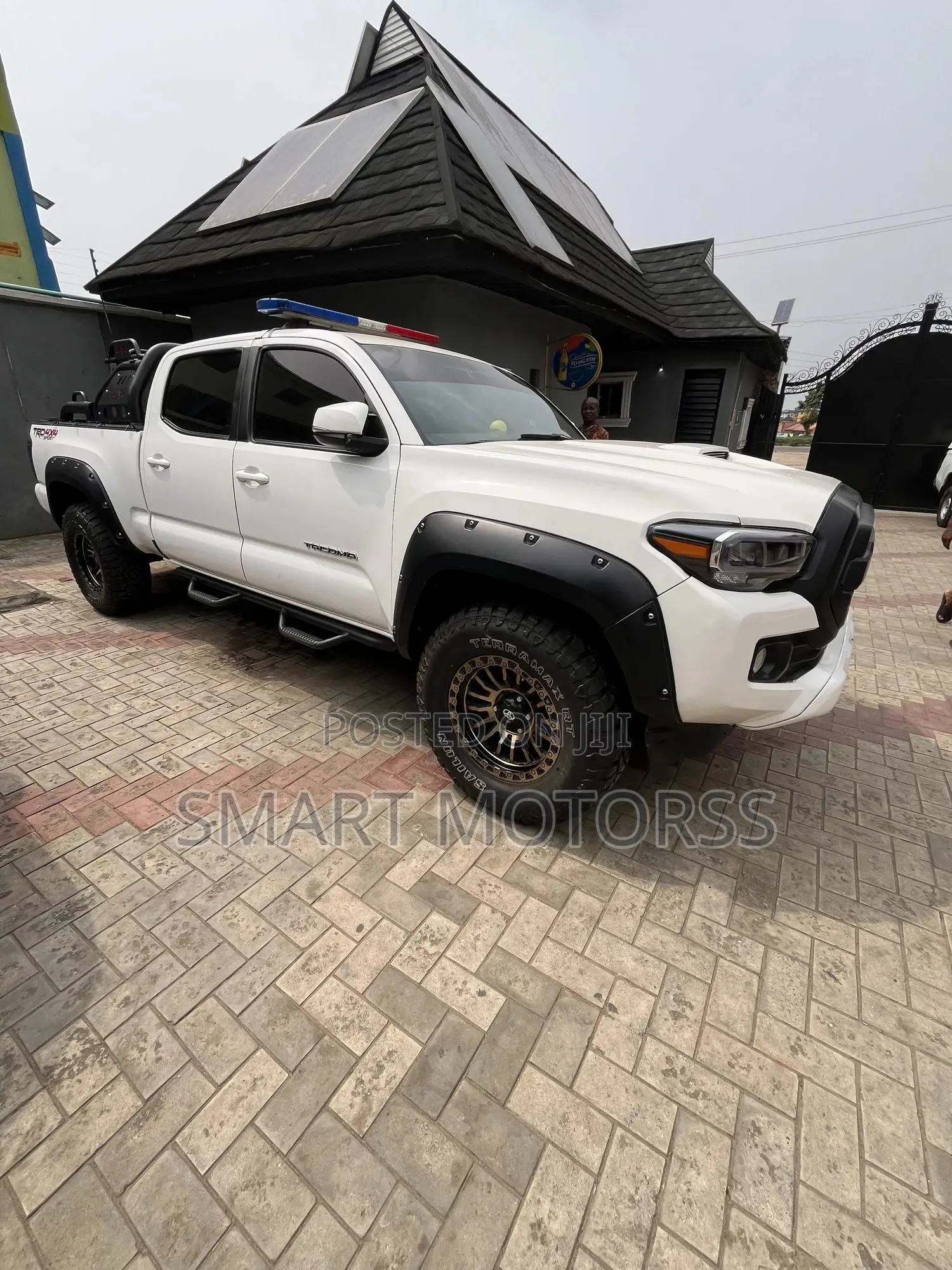 Toyota Tacoma 4dr Double Cab 2016 White