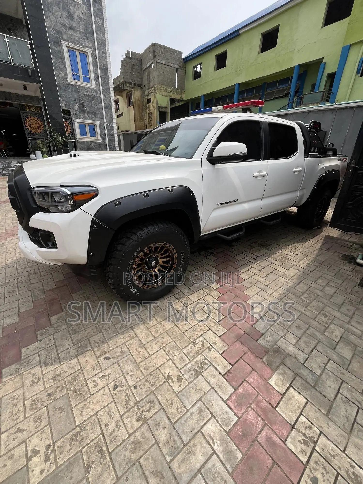 Toyota Tacoma 4dr Double Cab 2016 White