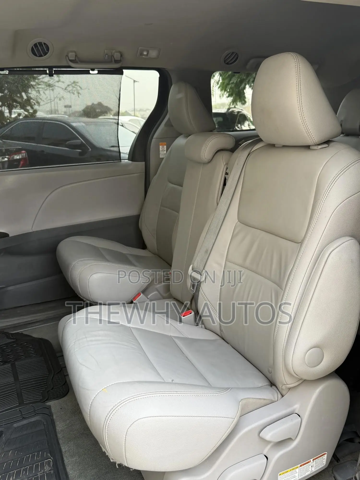 Toyota Sienna XLE 7 Passenger (3.5L 6cyl 6A) 2016 Gray