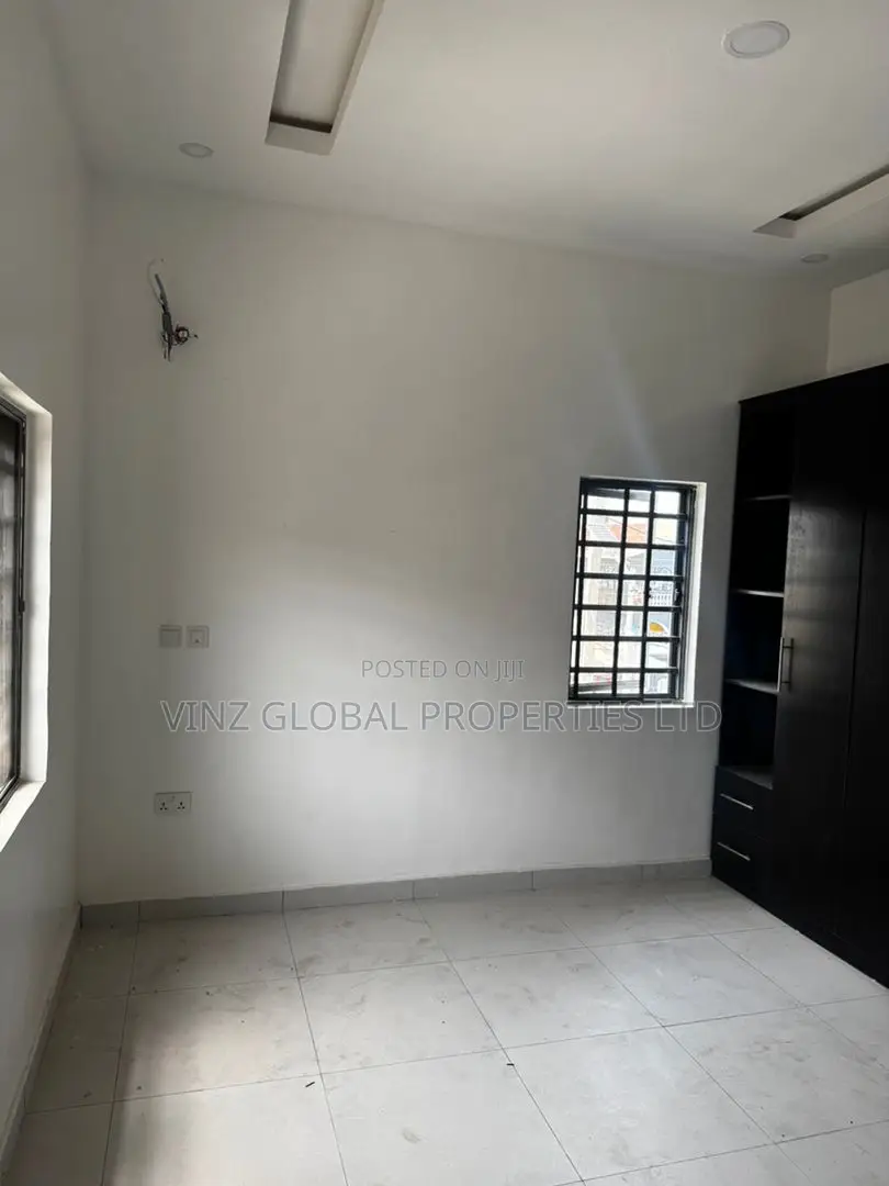 4bdrm Duplex in Lekki for rent