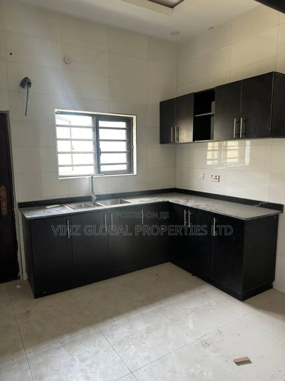 4bdrm Duplex in Lekki for rent