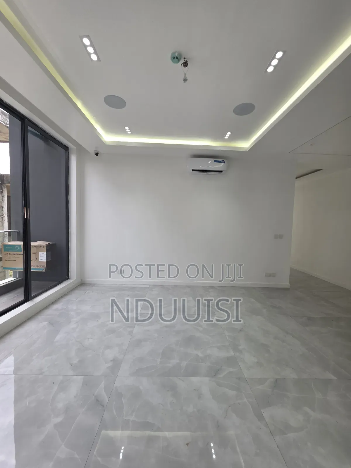 5bdrm Duplex in Cowrie Creek Estate, Lekki Phase 1 for sale