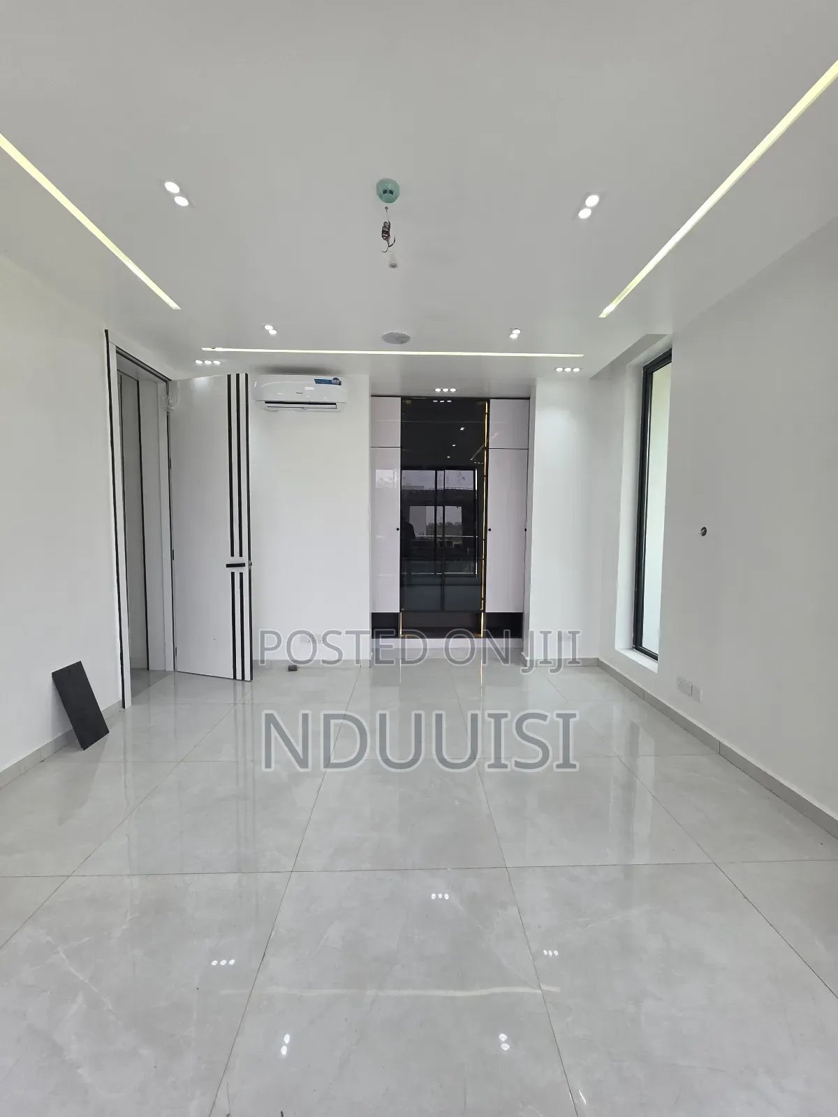 5bdrm Duplex in Cowrie Creek Estate, Lekki Phase 1 for sale