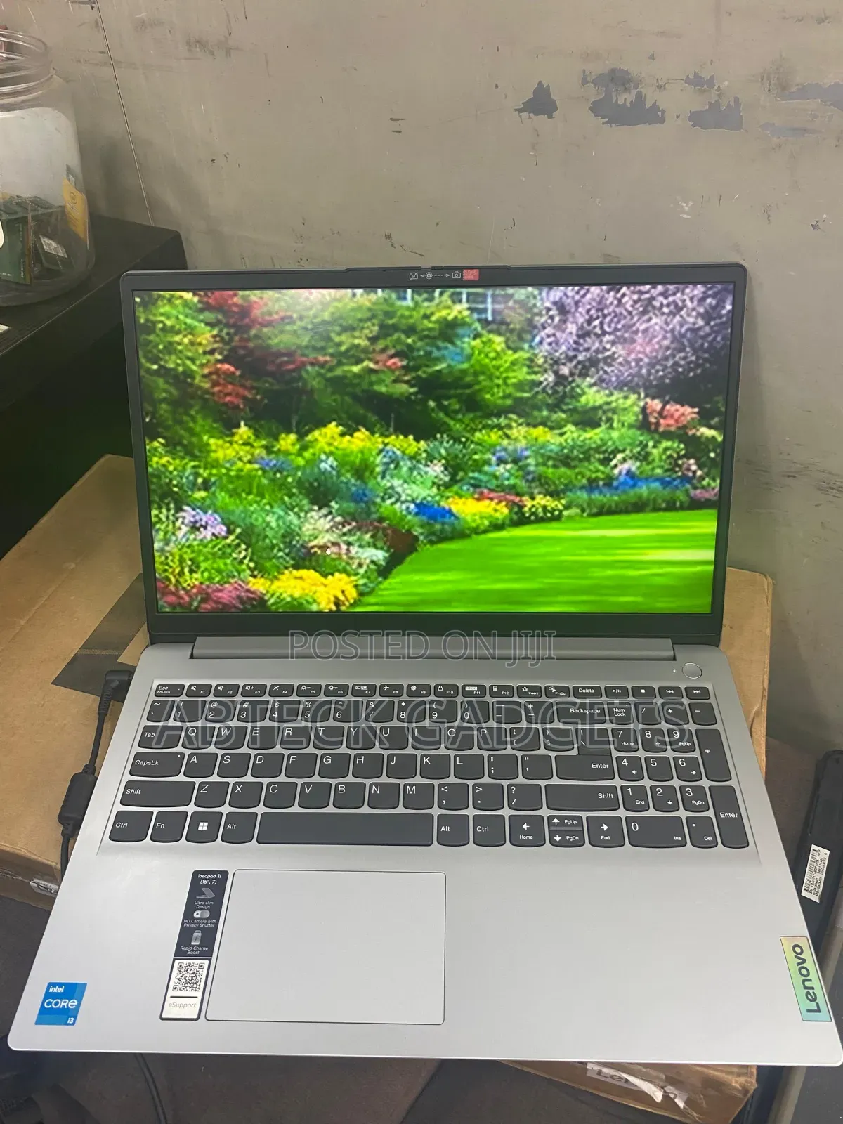 New Laptop Lenovo IdeaPad 1 8GB Intel Core i3 SSD 256GB