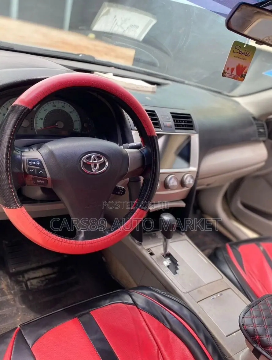 Toyota Camry 2011 Silver