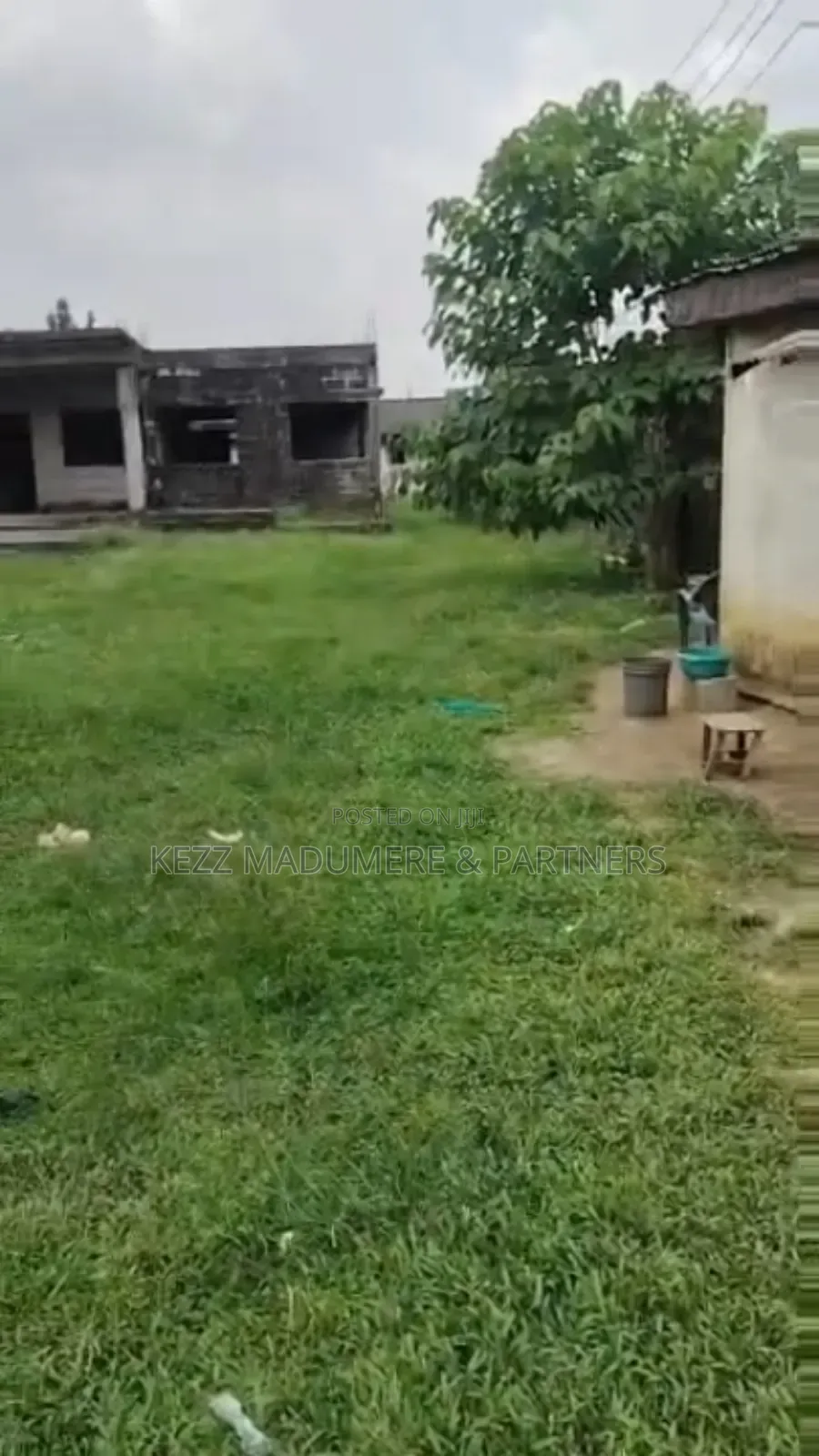 For Sale : 3 1⁄2 Plots on the Major Dr Peter Odili Rd, Ph