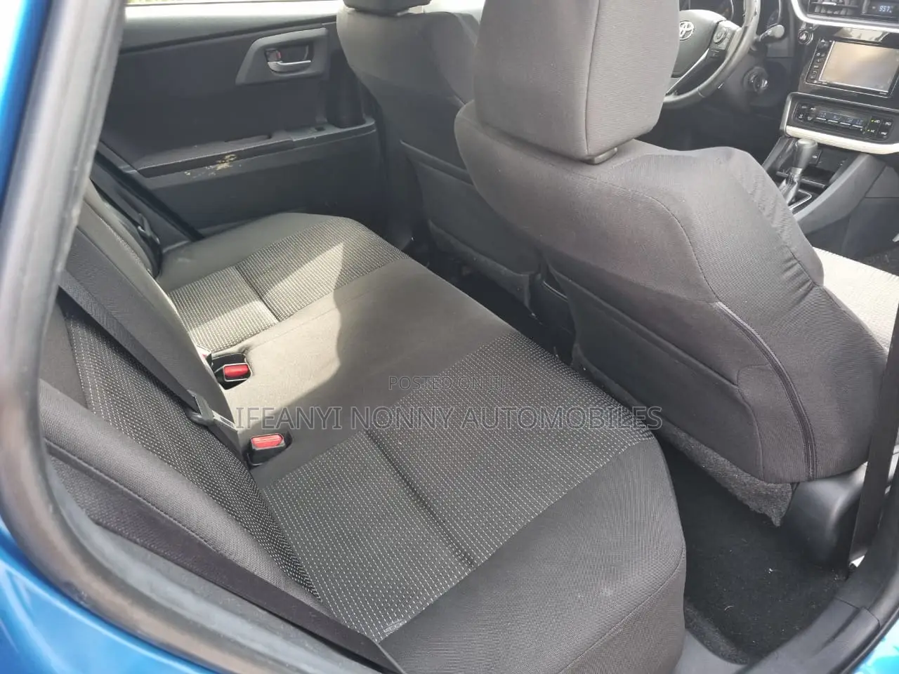 Toyota Corolla XSE 4dr Sedan (1.8L 4cyl CVT) 2017 Blue