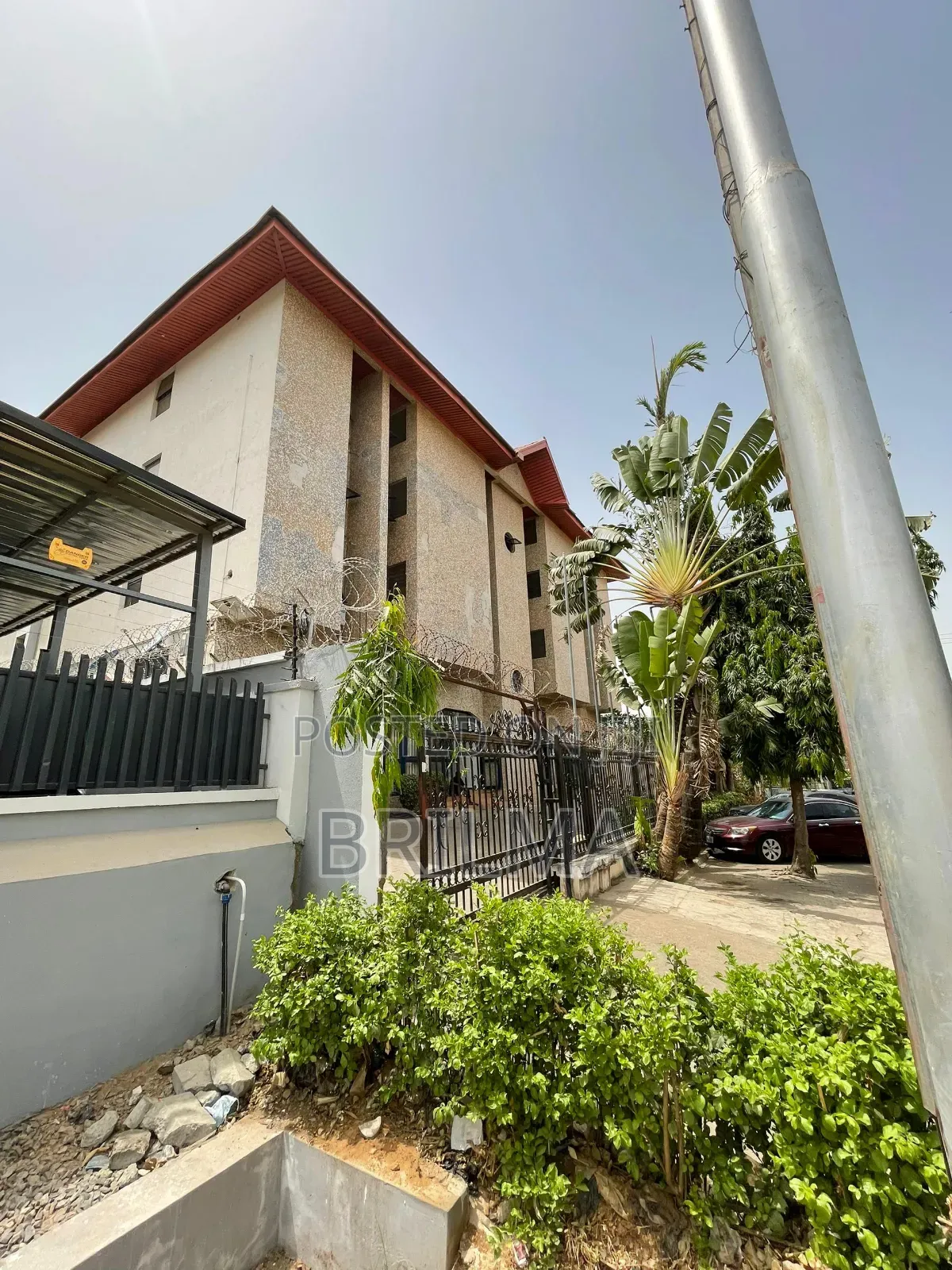 Hotel in Wuse for Sale