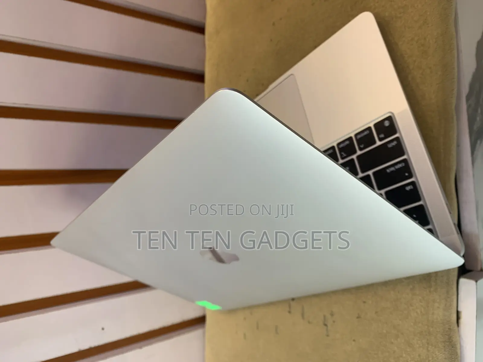 Laptop Apple MacBook Air 16GB Apple M1 SSD 512GB