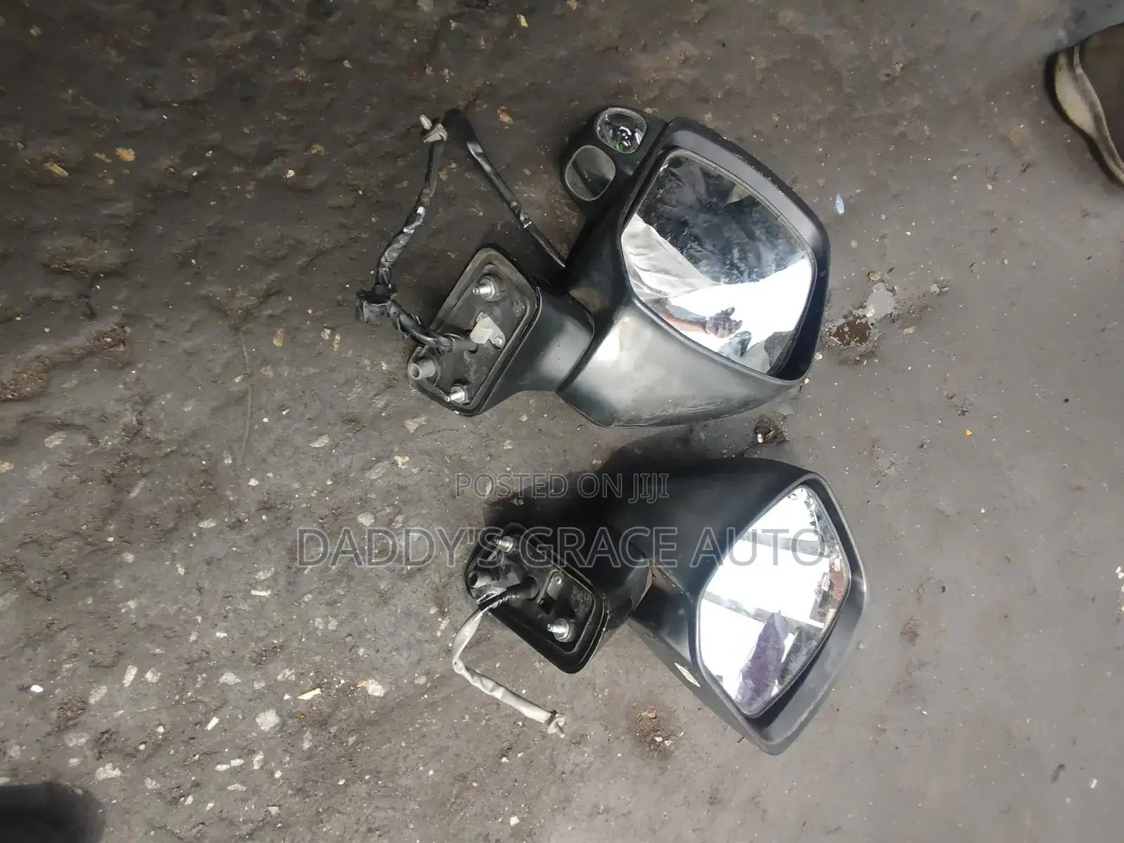 Nissan Quest 2012-2019 Side Mirrors