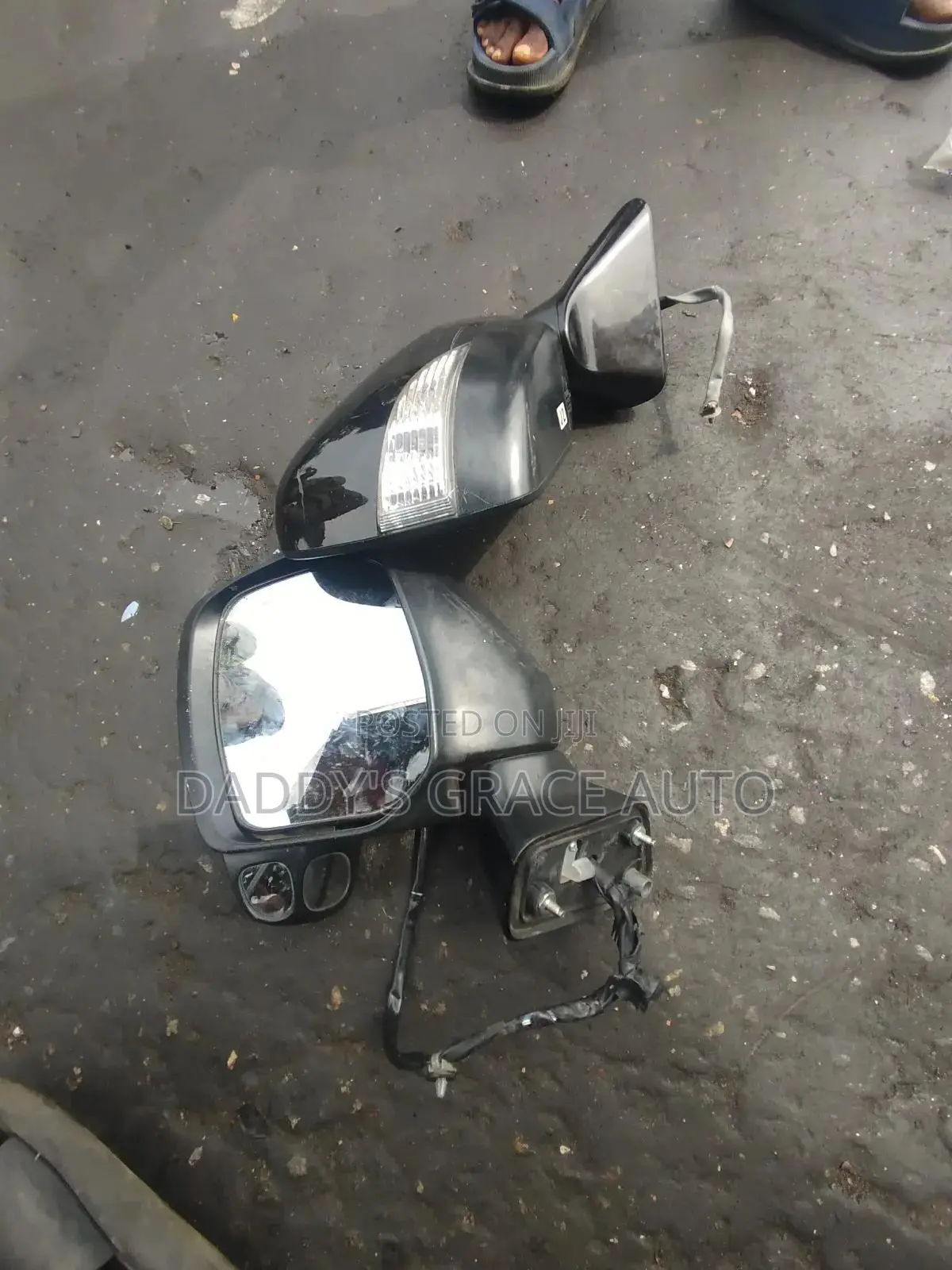 Nissan Quest 2012-2019 Side Mirrors