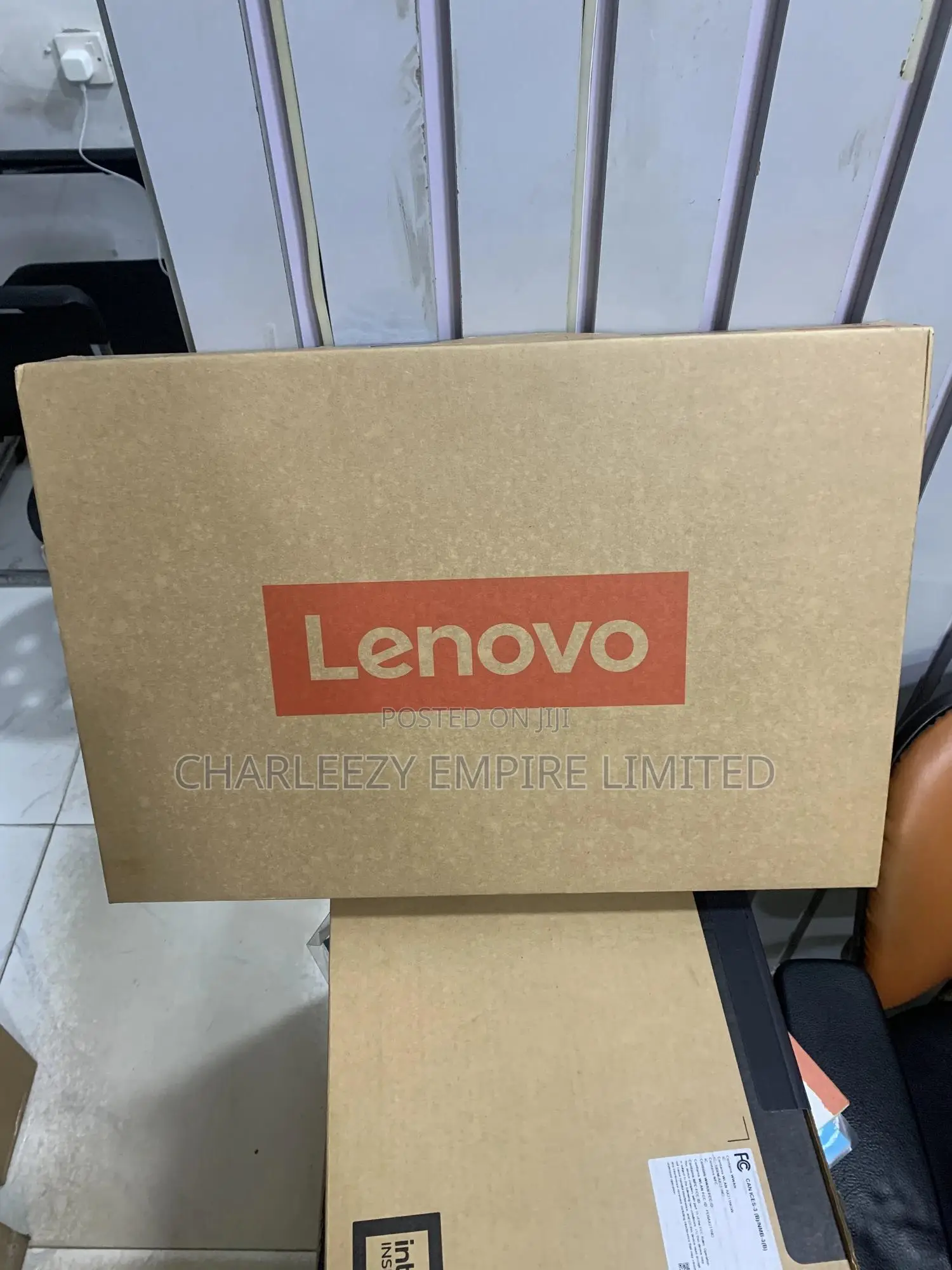 New Laptop Lenovo Ideapad 3 4GB Intel Core i3 SSD 256GB