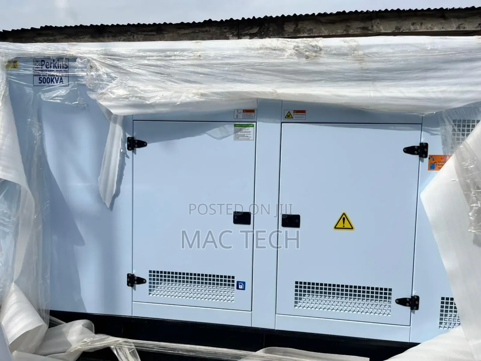 Perkins 500kva England Soundproof Generator