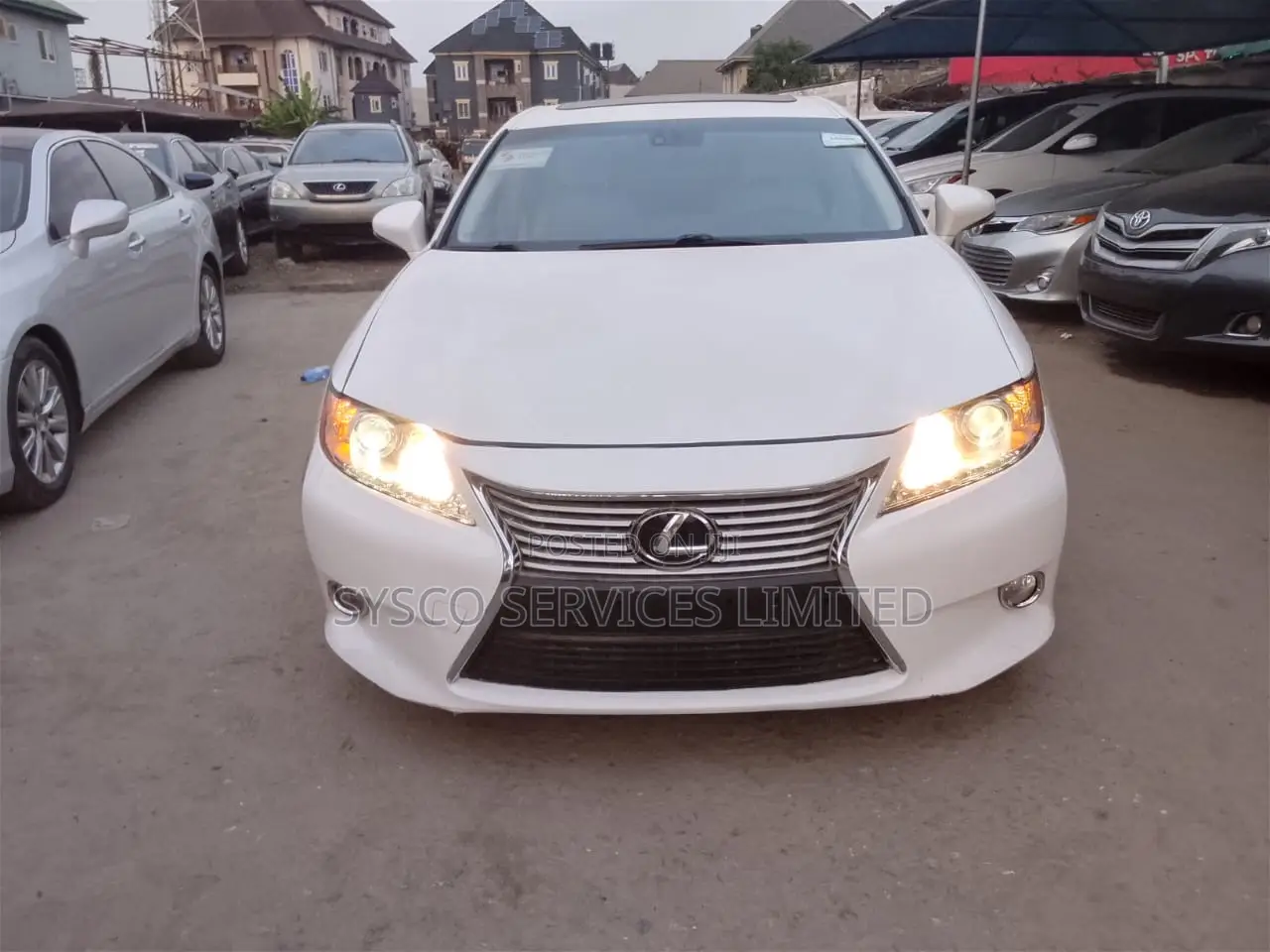 Lexus ES 350 FWD 2014 White