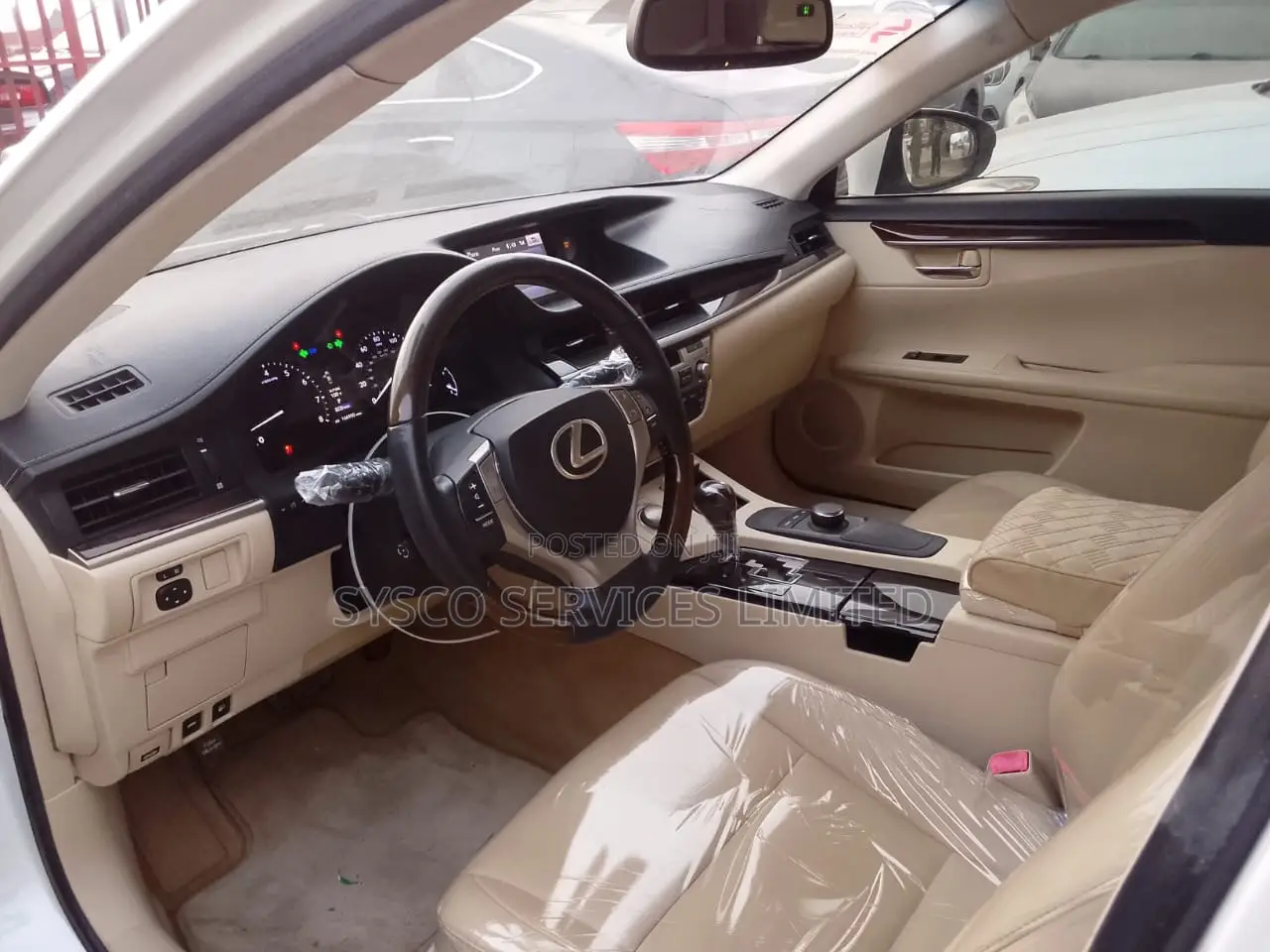 Lexus ES 350 FWD 2014 White