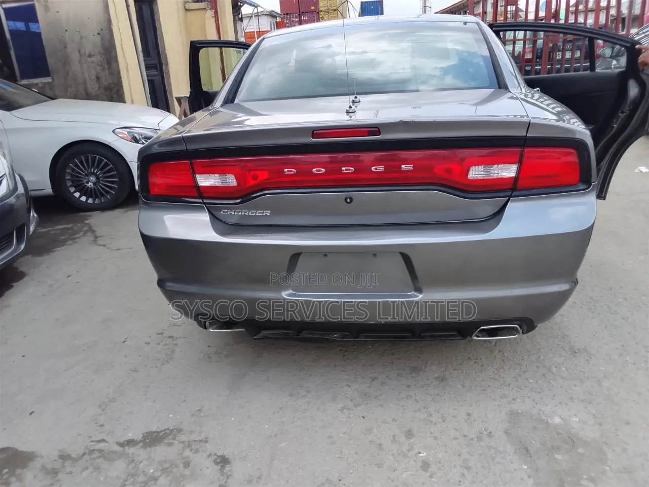 Dodge Charger R/T 2011 Gray