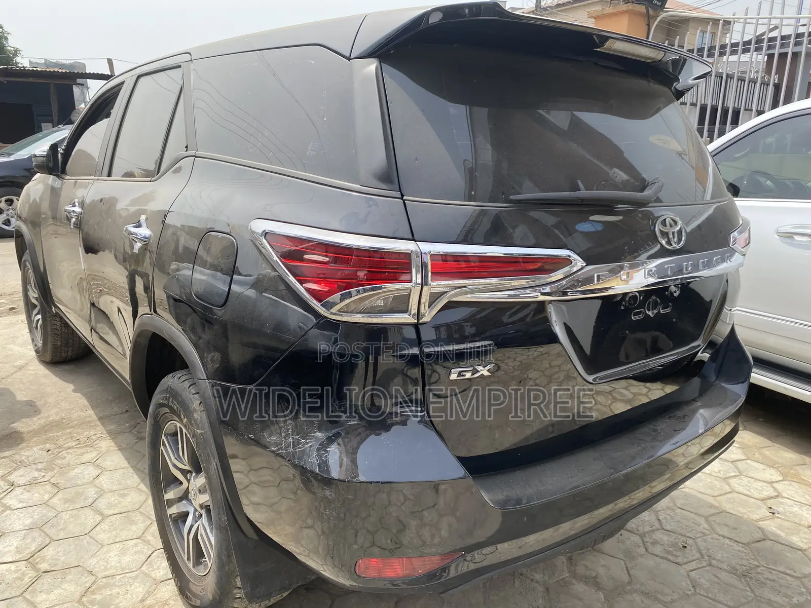 Toyota Fortuner 2020 Black