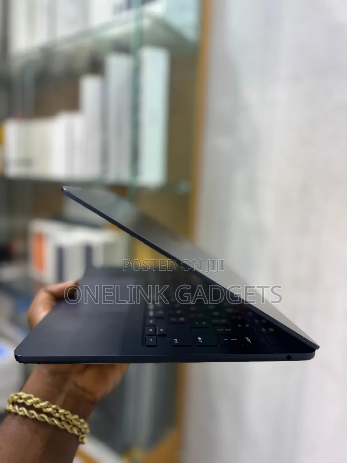 Laptop Apple MacBook Air 2023 M2 16GB Apple M2 SSD 512GB