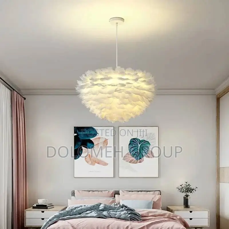 White Feather Aesthetic Chandelier