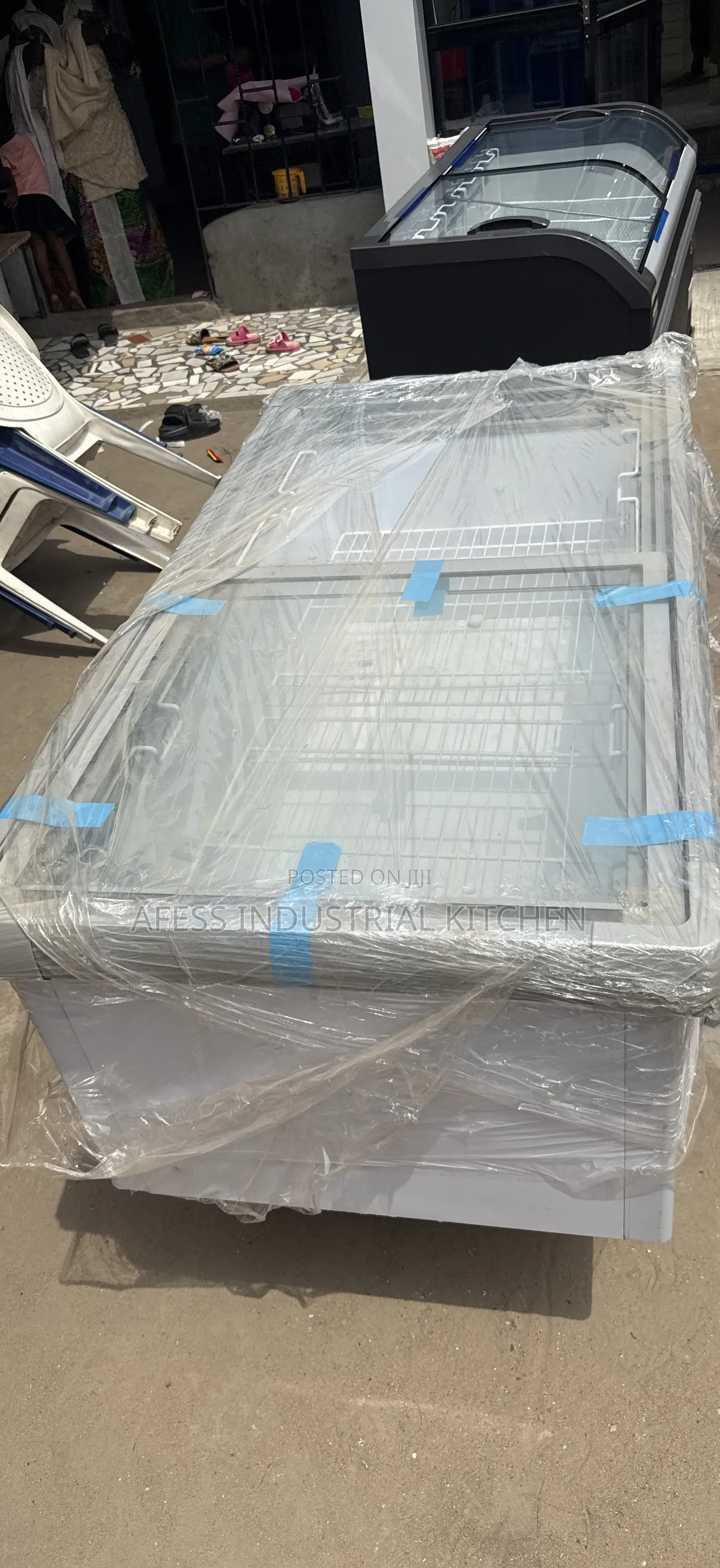 5ft Island Chiller Display Freezer
