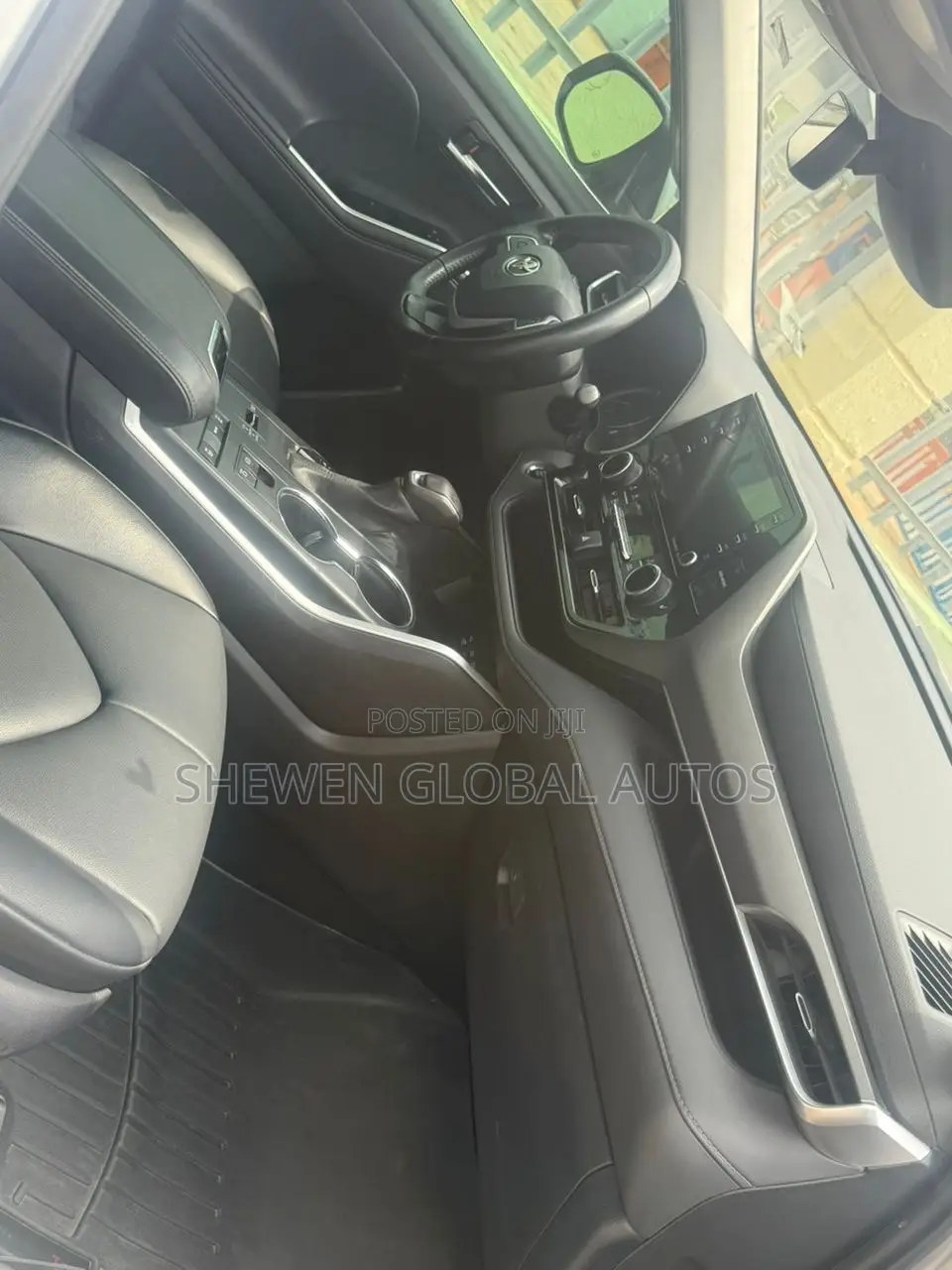 Toyota Highlander XLE 2022 Silver