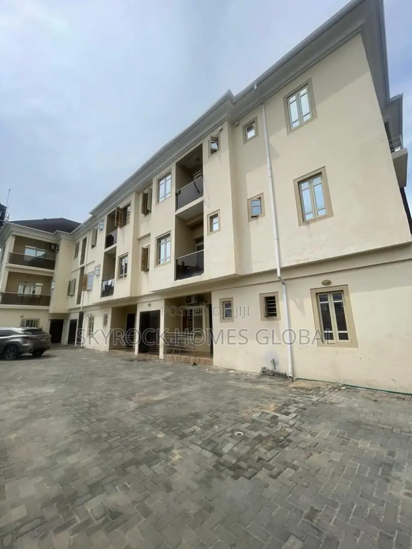 2bdrm Apartment in Chevron for rent