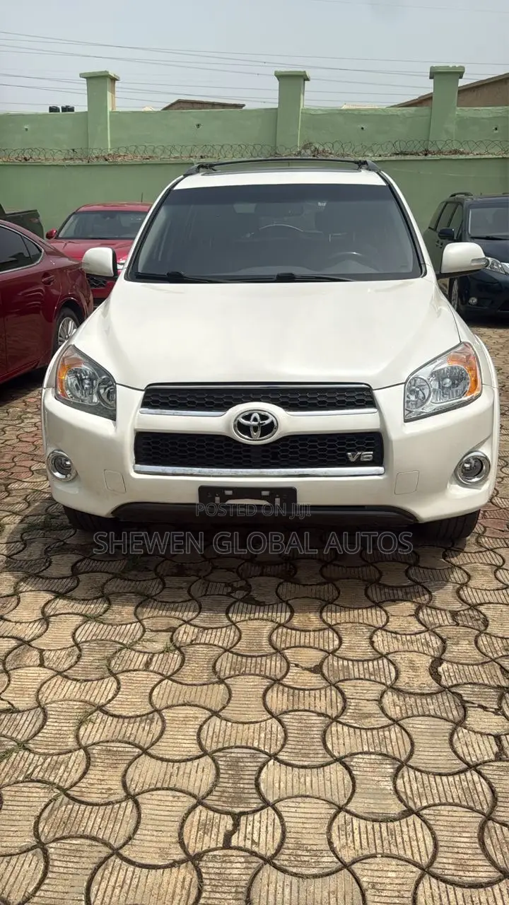 Toyota RAV4 3.5 Limited 2010 White