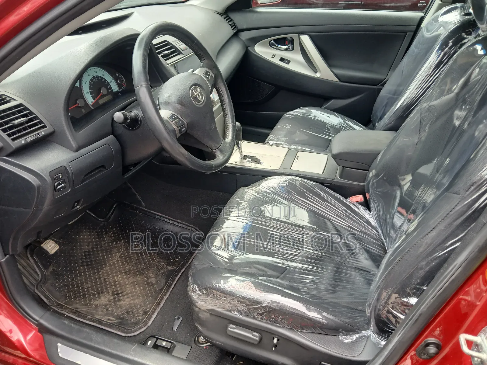 Toyota Camry SE 4dr Sedan (2.5L 4cyl 6A) 2011 Red