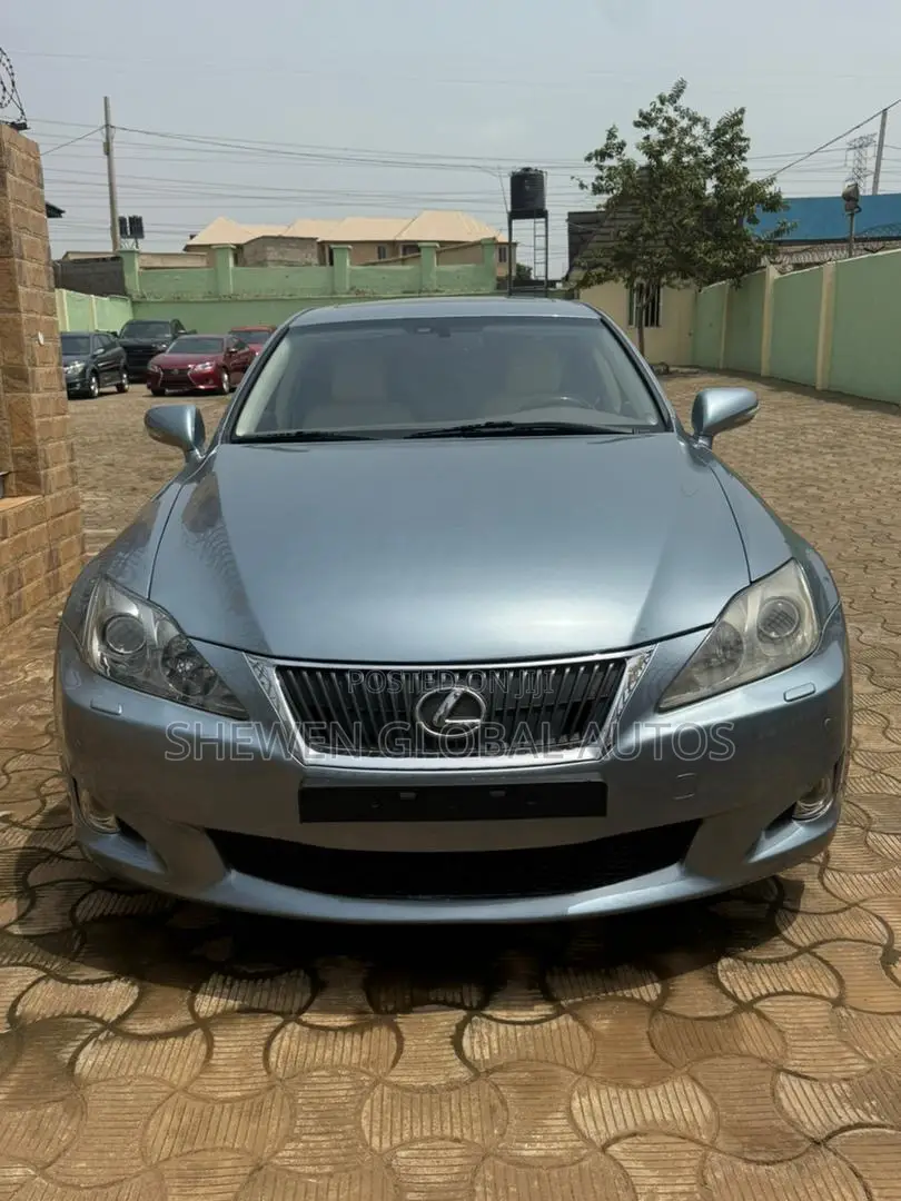 Lexus IS 250 2010 Blue