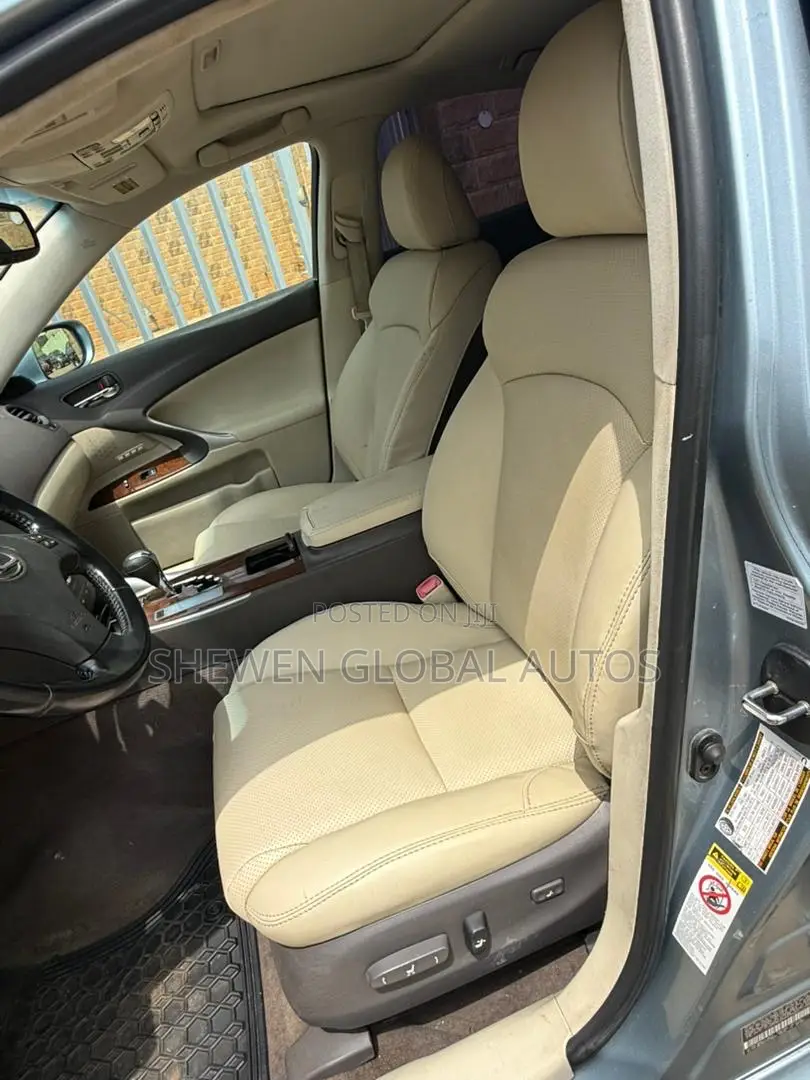 Lexus IS 250 2010 Blue