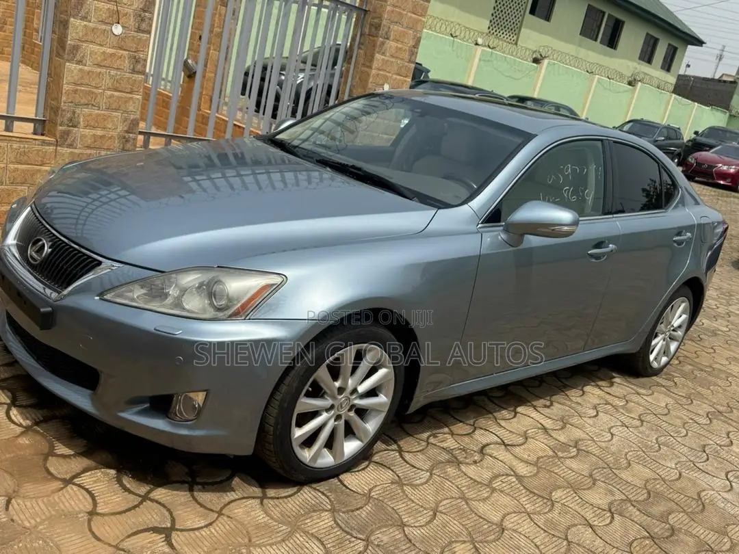 Lexus IS 250 2010 Blue