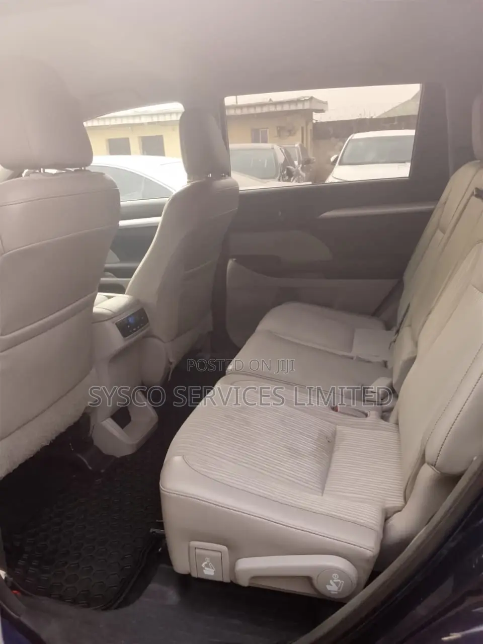 Toyota Highlander LE 4dr SUV AWD (3.5L 6cyl 6A) 2014 Blue